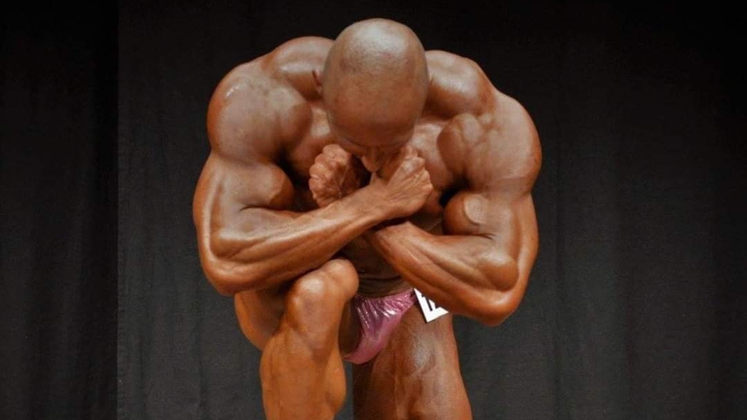 Hot-Bodybuilder thumbnail