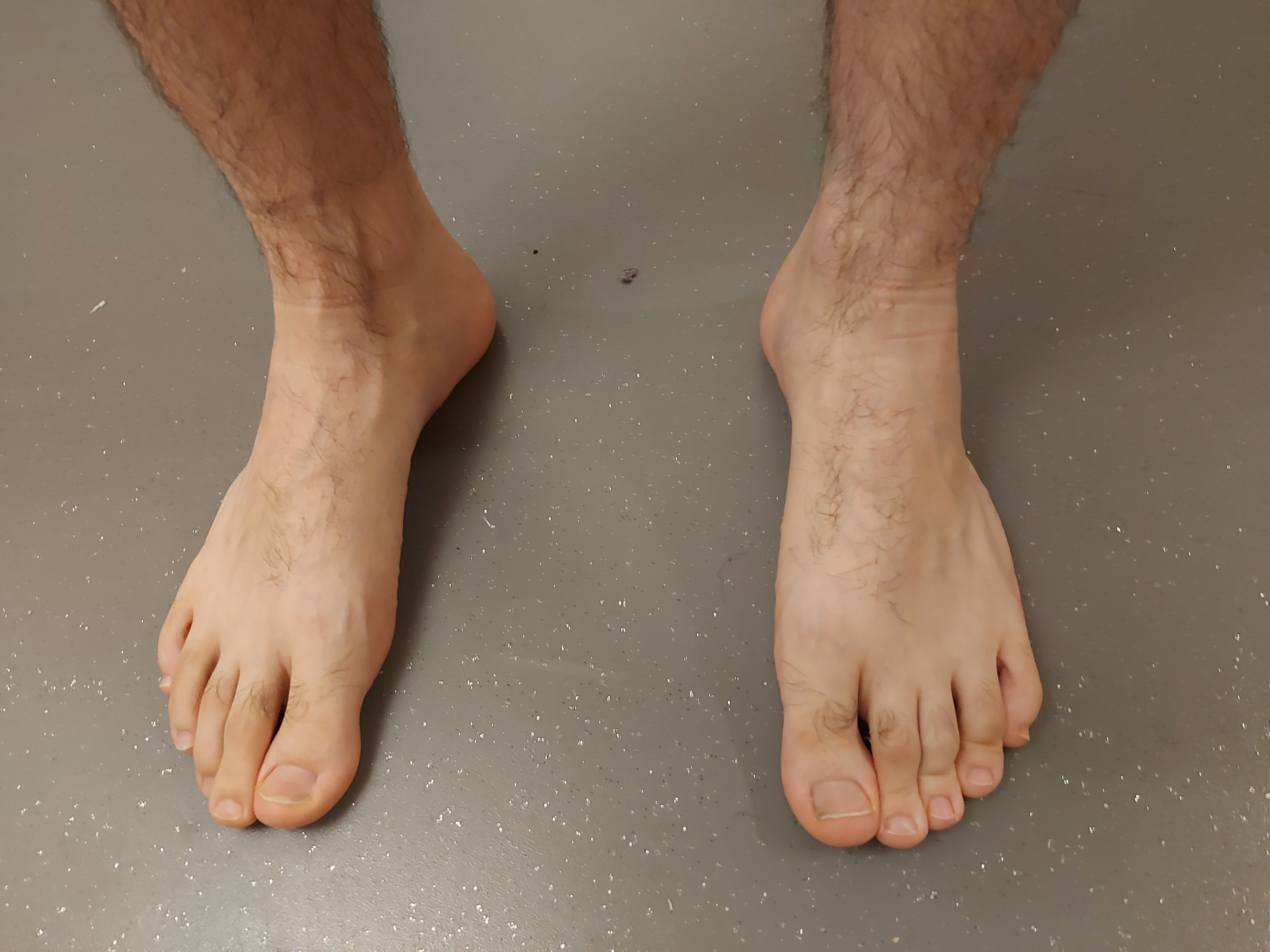 Brazilian/Euro Male Feet profile