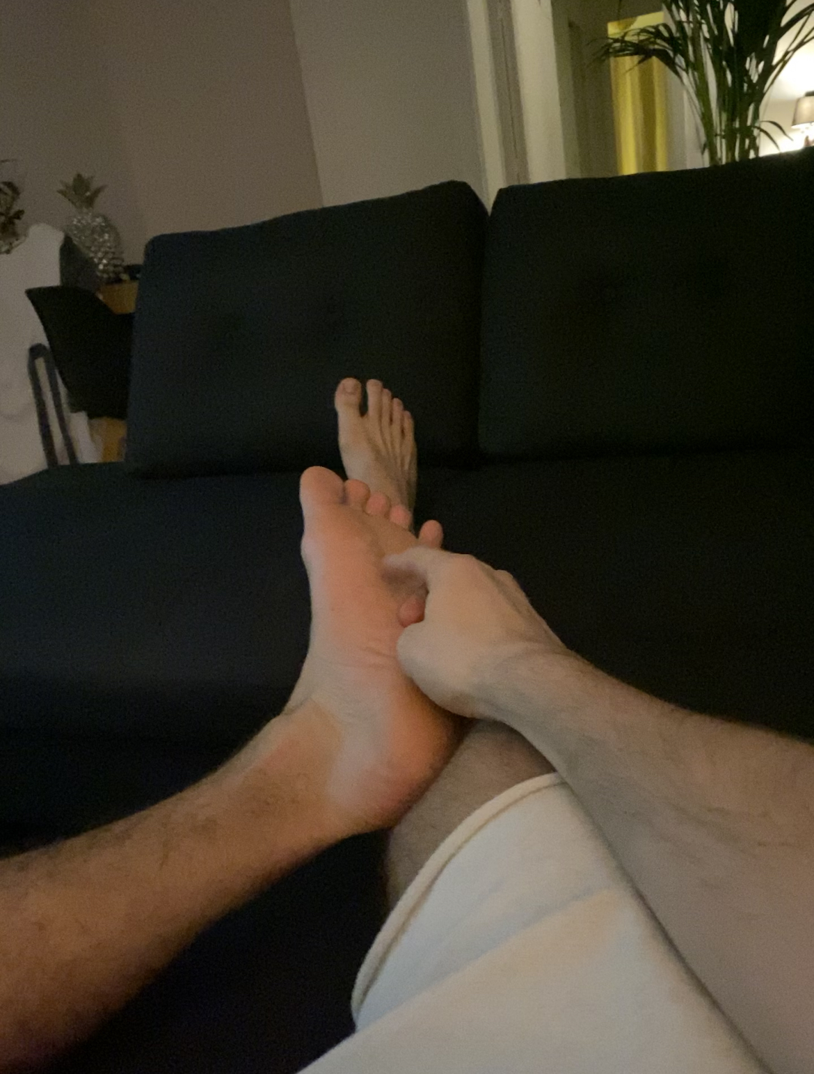 Gay-Bondage-ticklish-feet profile