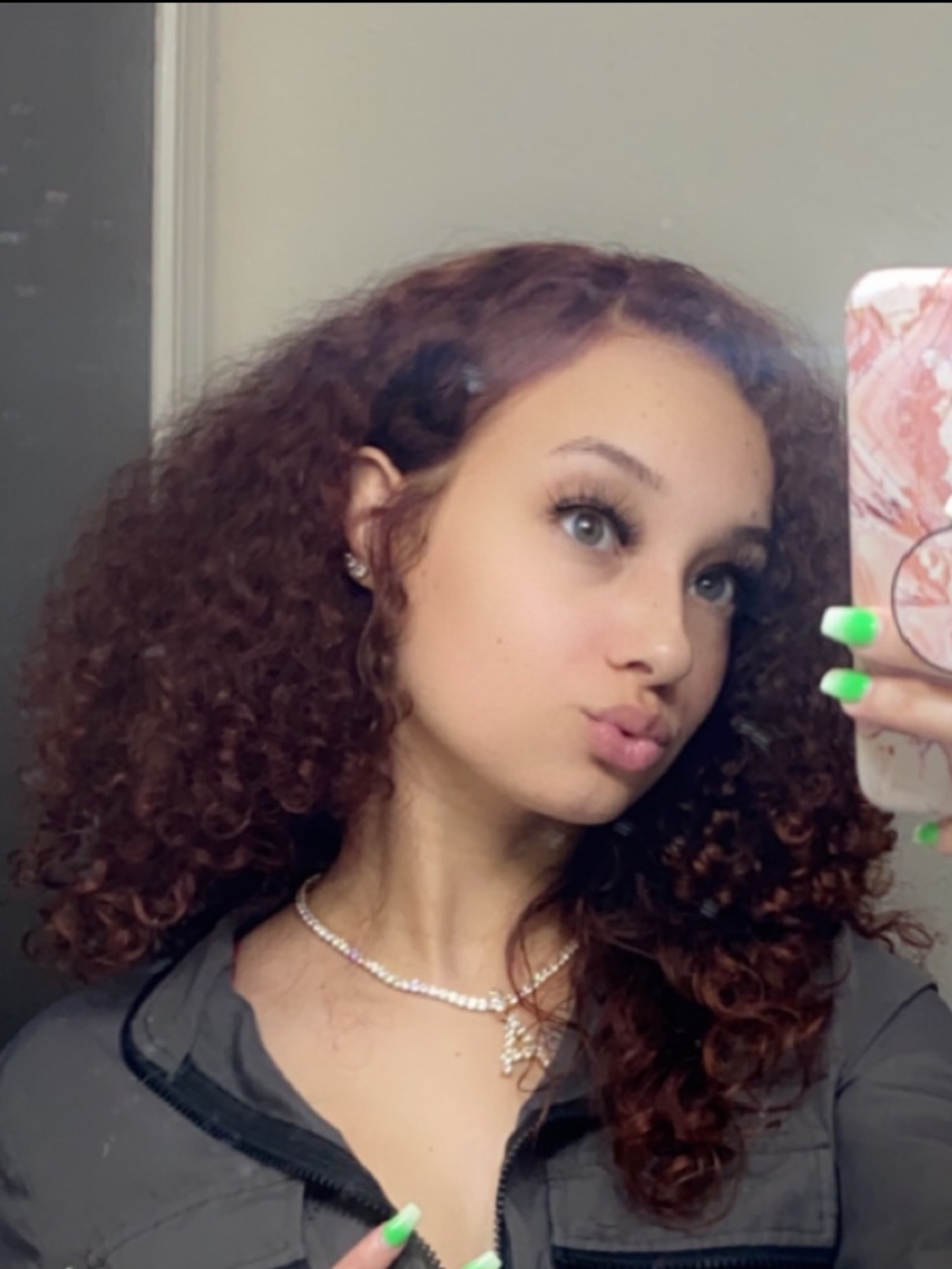 mixedbaddie1 profile