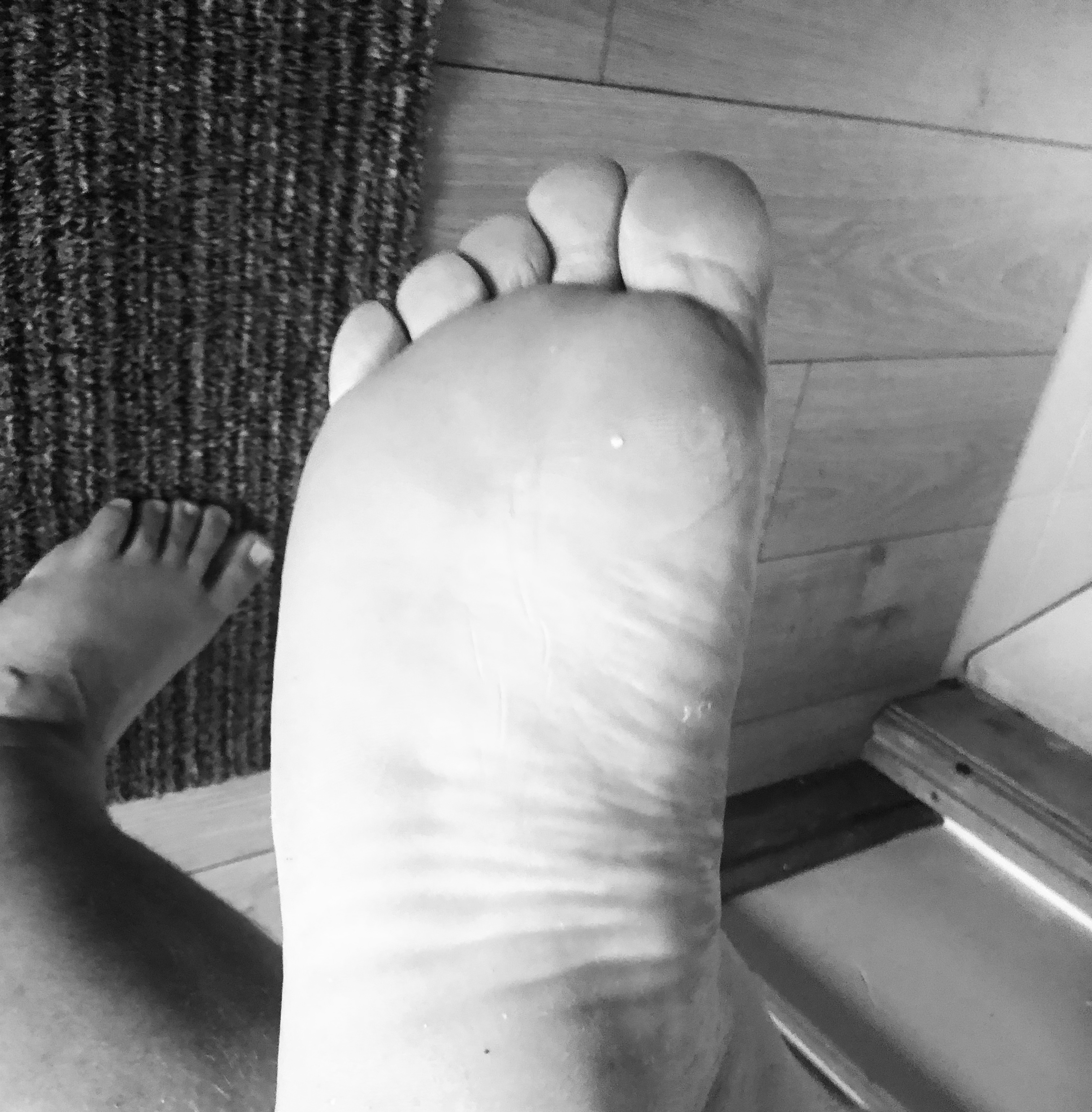 Master feet thumbnail