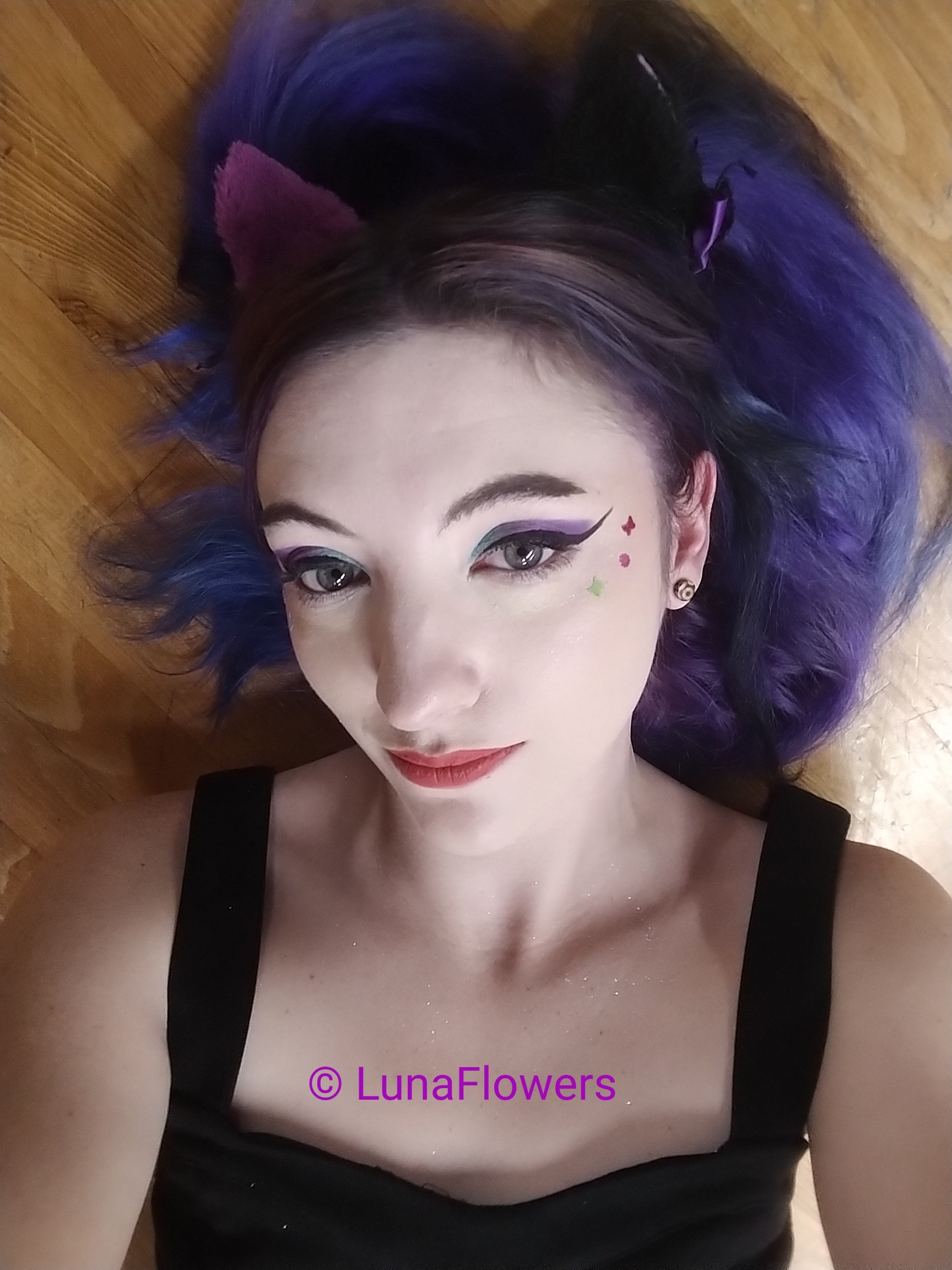 Luna Flowers profile