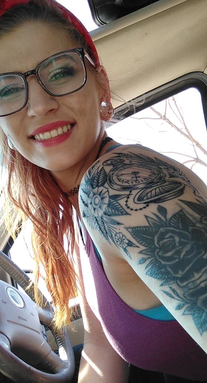 sexytattoedstonerchick profile