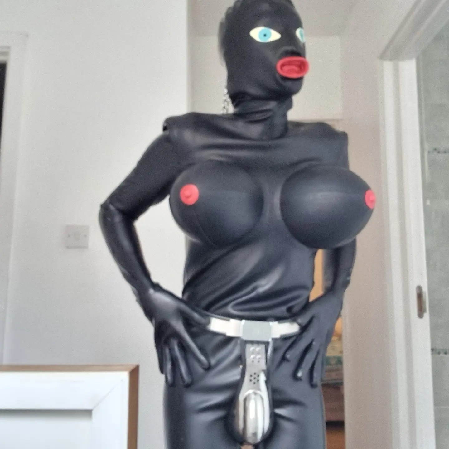 rubberdolljim thumbnail