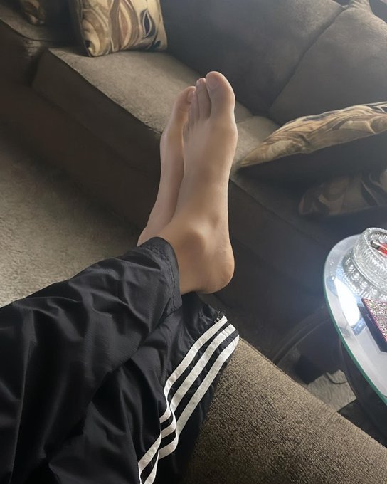 freakyfeet_kagecover