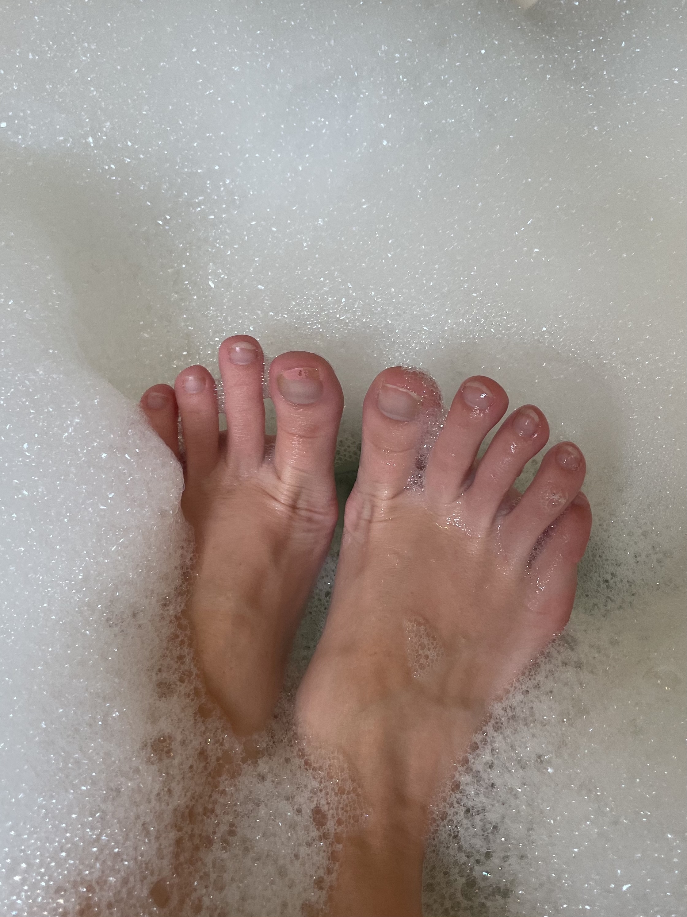 Lou’s Feet thumbnail