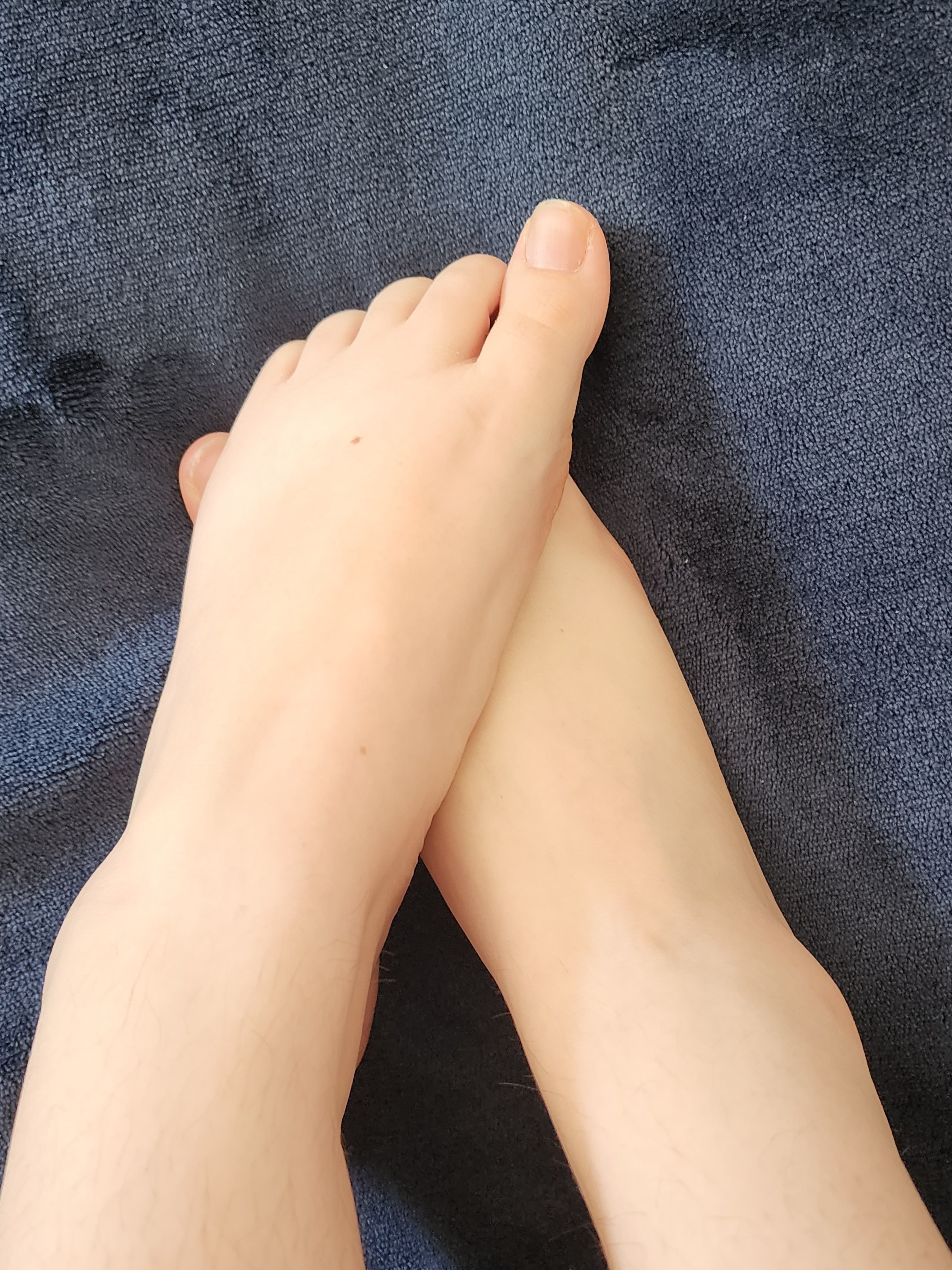 Only feet pics profile