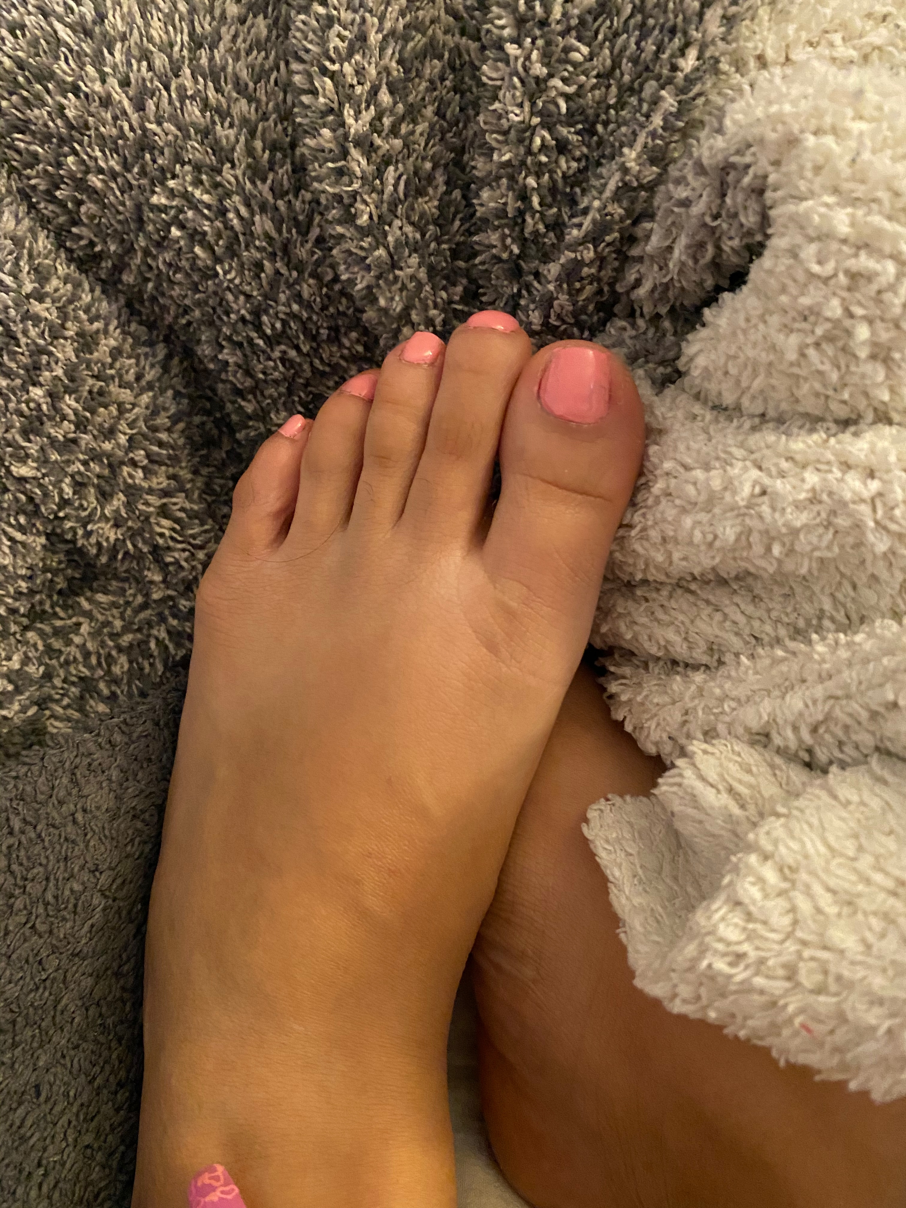 Js feet thumbnail