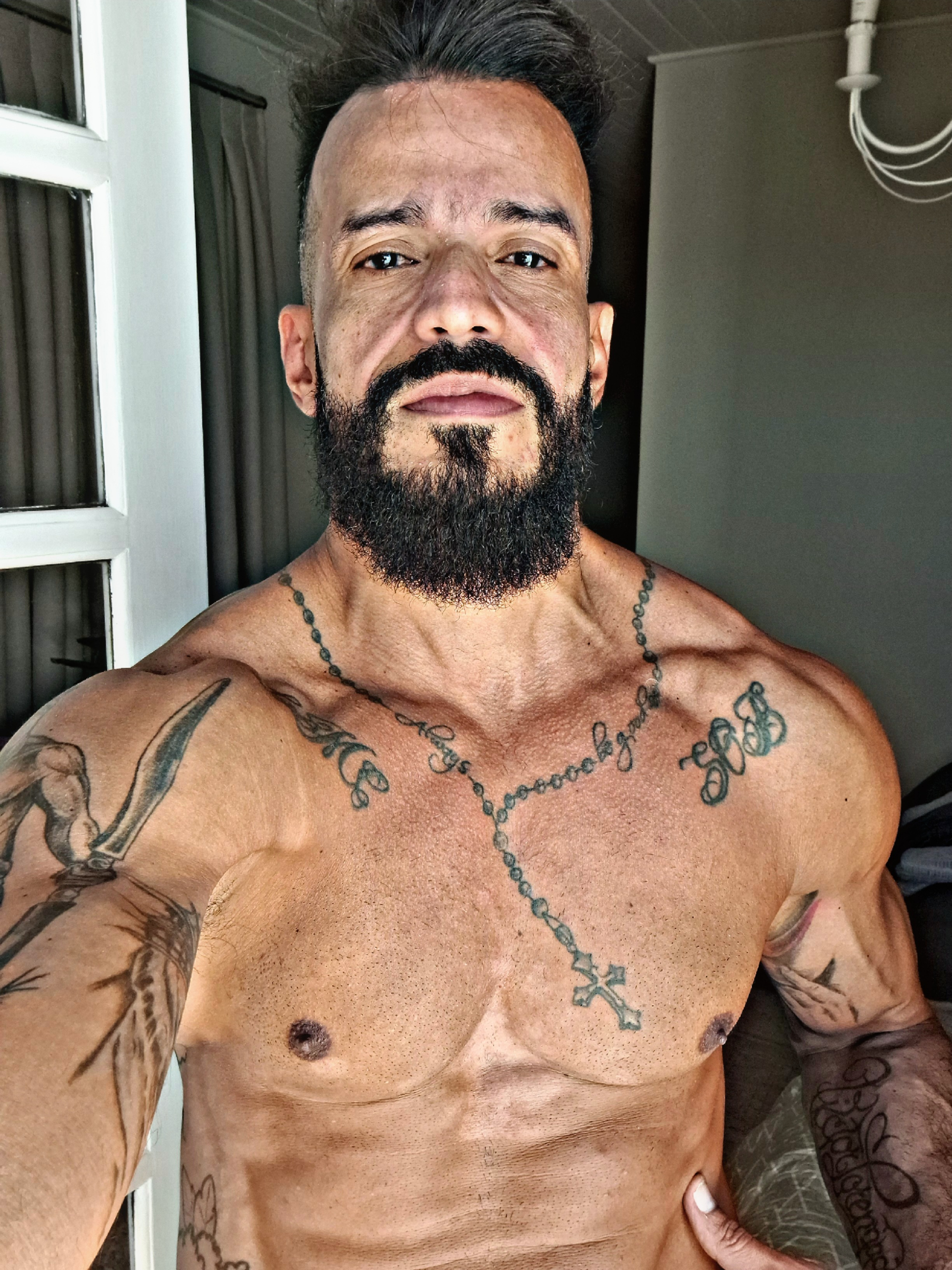 vinnystarburgos profile