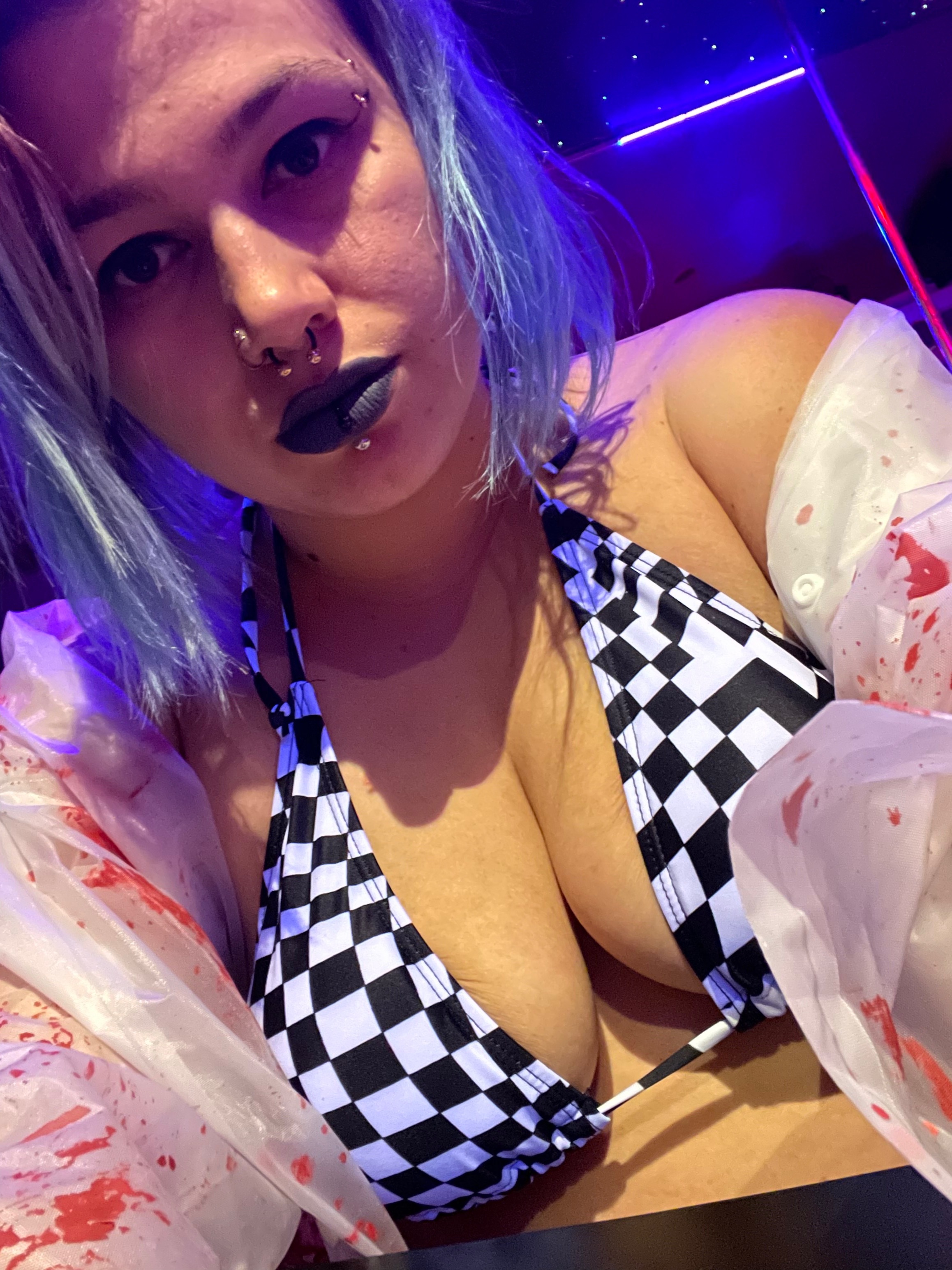 mollysixx66freecover