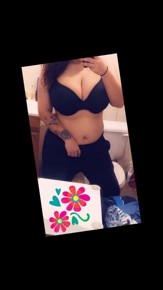 lola_bunnyy8 profile