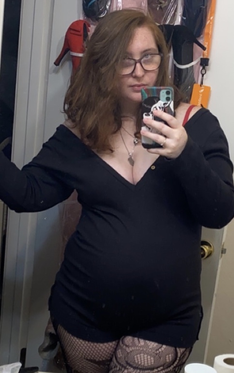 Pretty and Pregnant profile