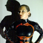 E mail Domina profile