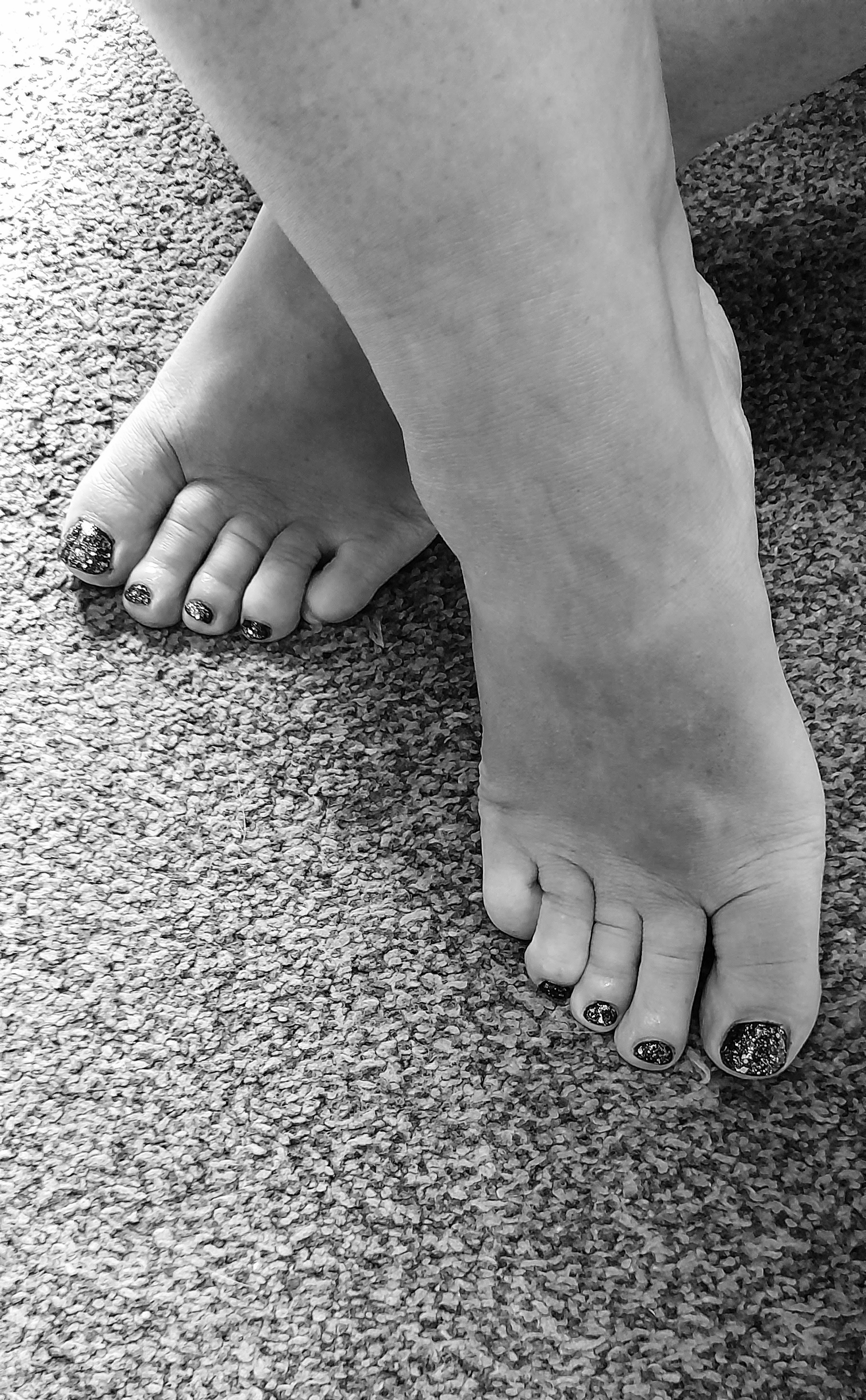 lovefeet1986 thumbnail