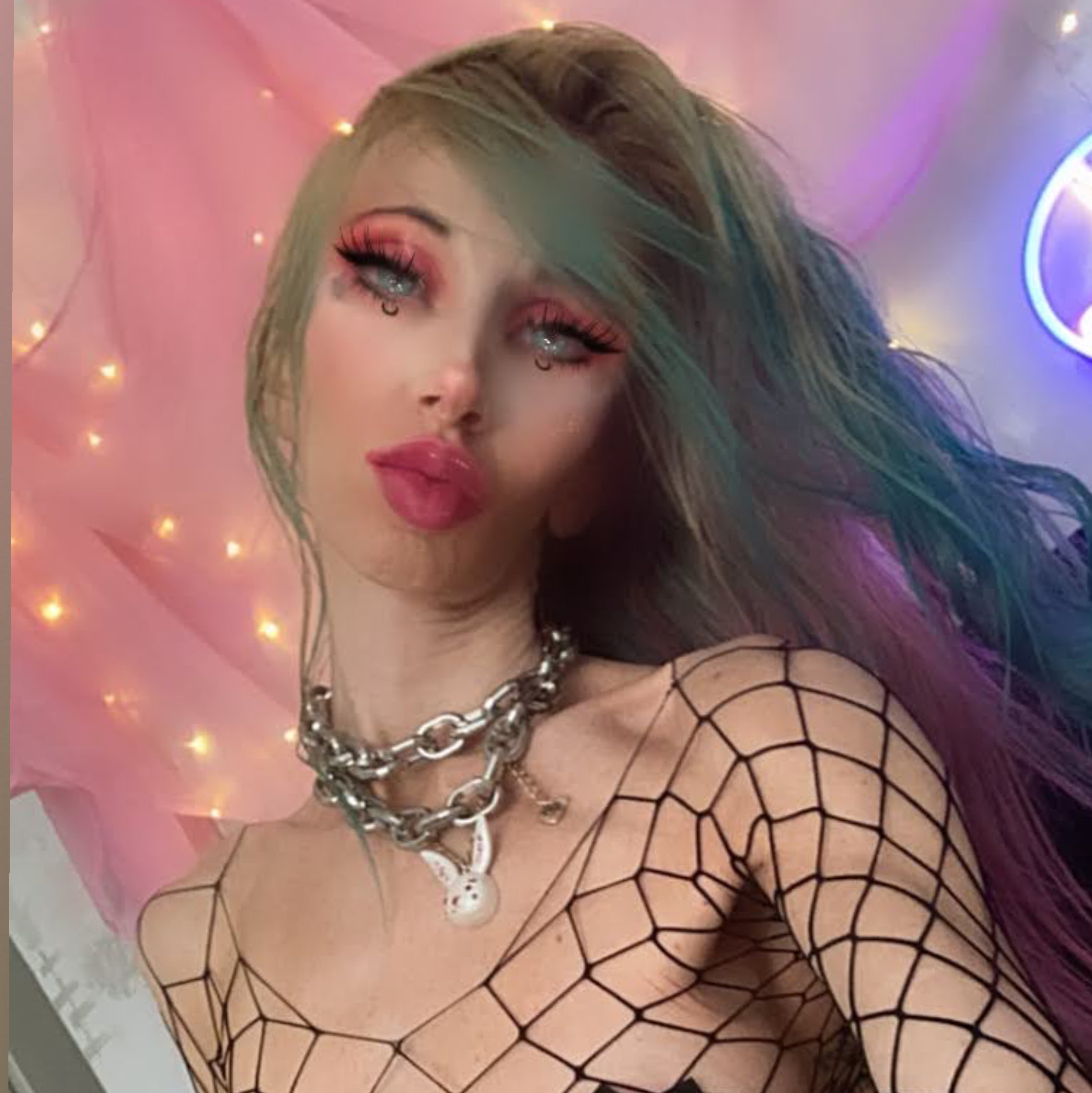 𝕹𝖎𝖓𝖊 𝕸𝖆𝖘𝖙𝖊𝖗𝖘 ᵃᵏᵃ TheAlienQueen profile