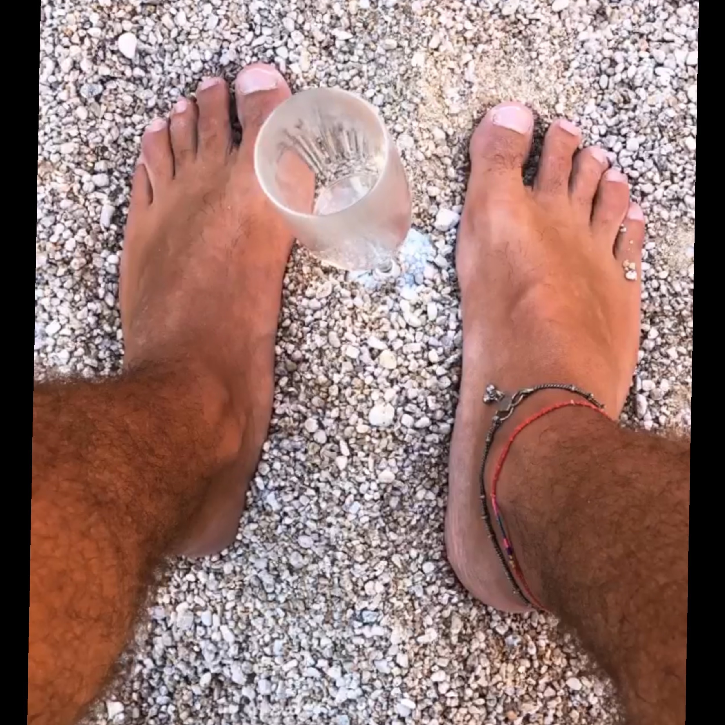 italianmalefeet thumbnail