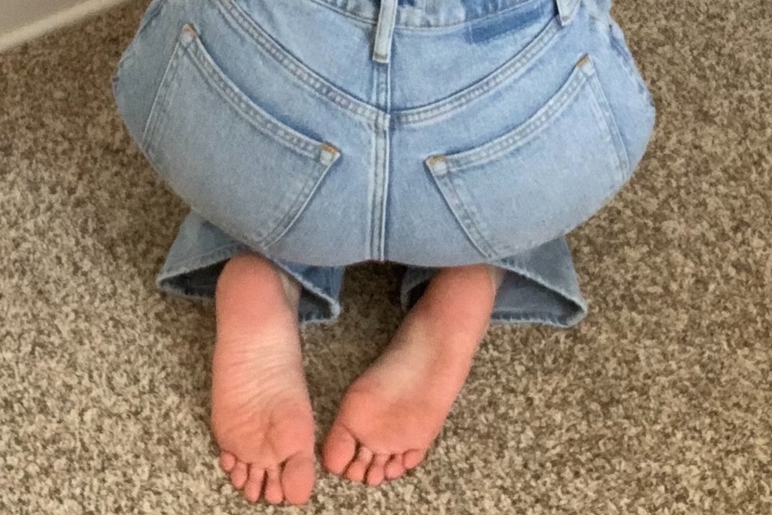 SarBareFeet thumbnail