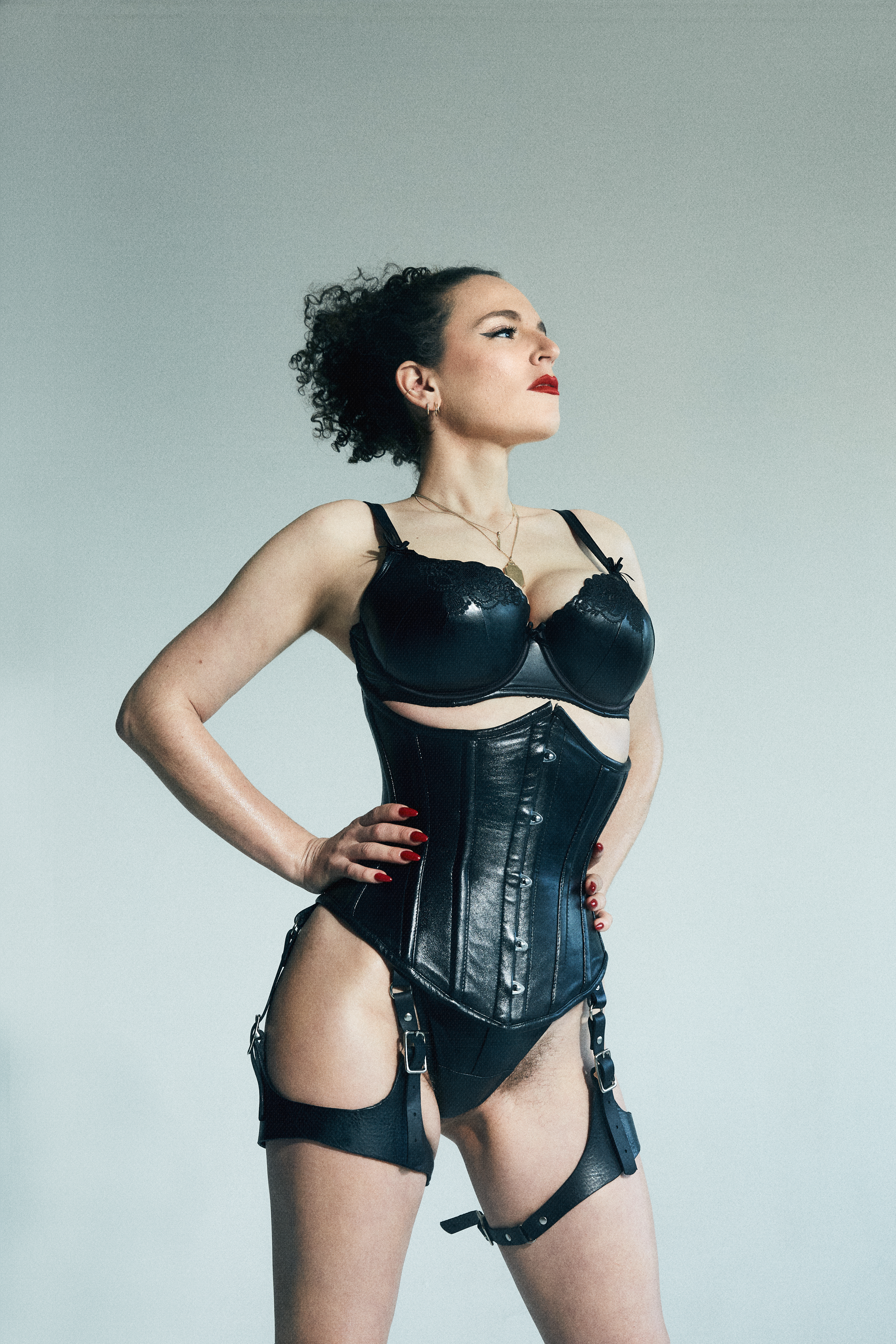 Dominatrix Femdom Mistress Blunt profile