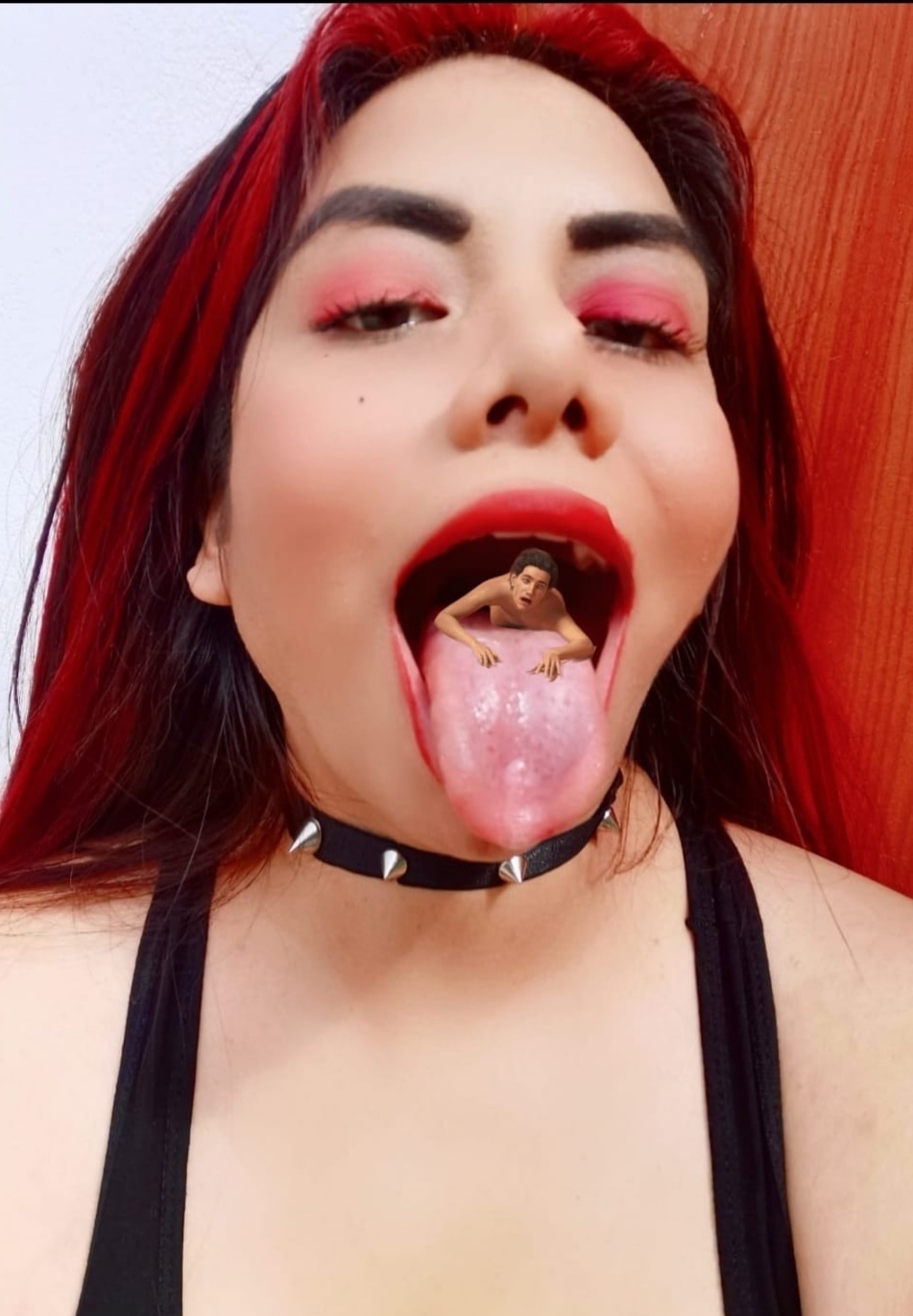 giantess.debora profile