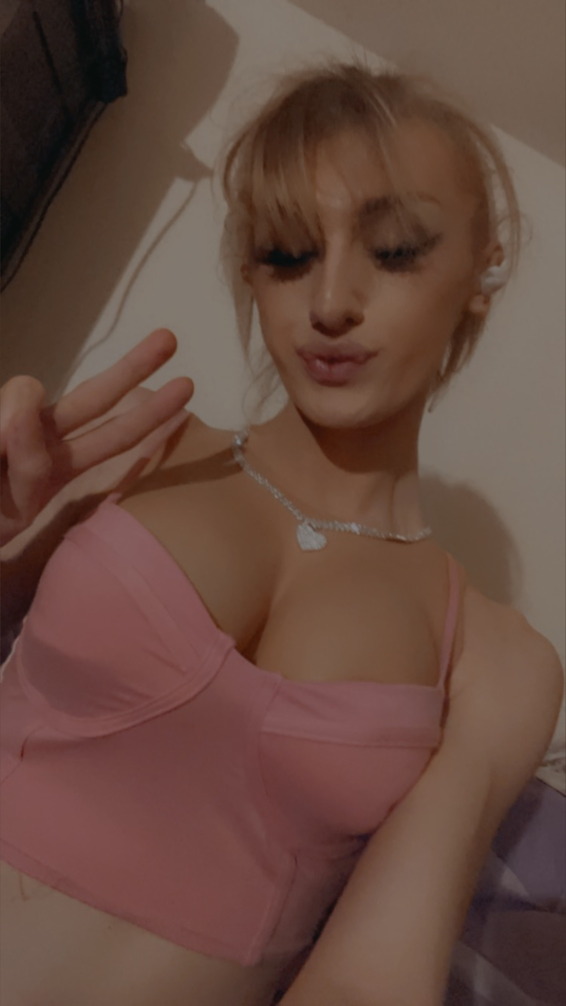 Lustiana__bunny profile