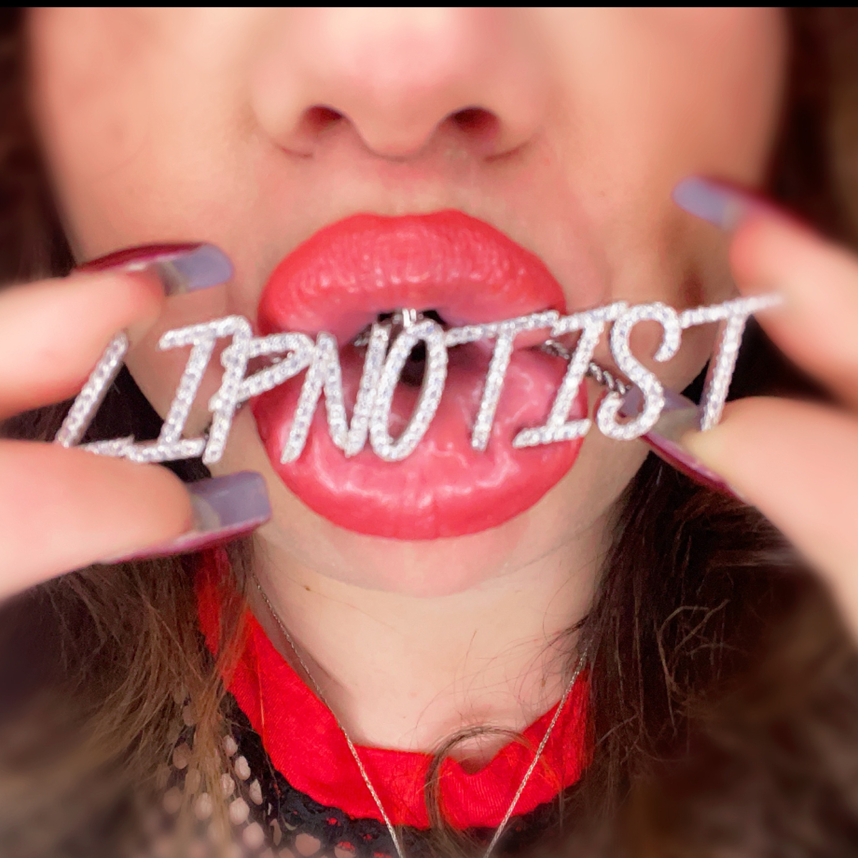 The Lipnotist 💋 thumbnail