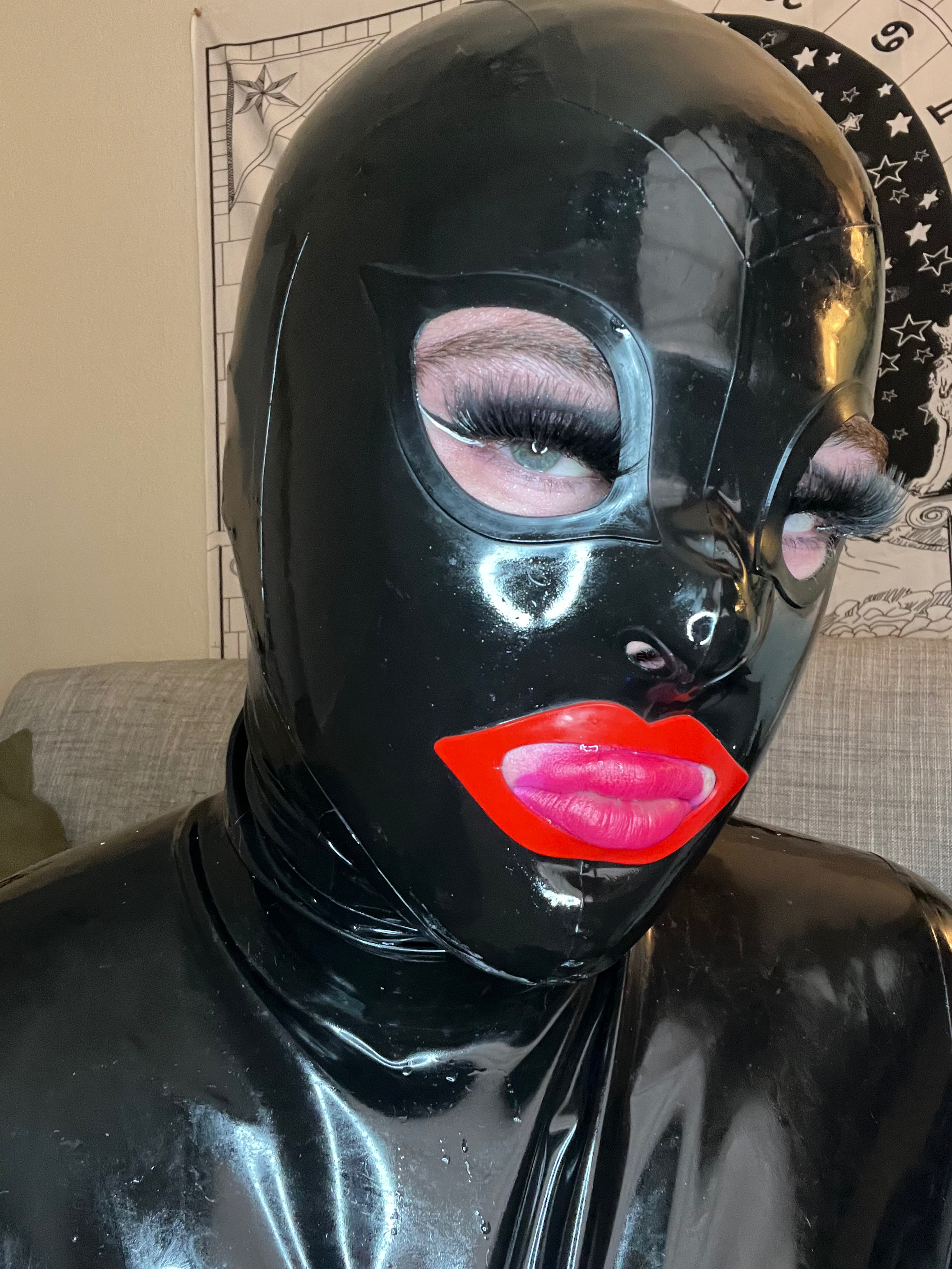 luciaandleighlatex profile