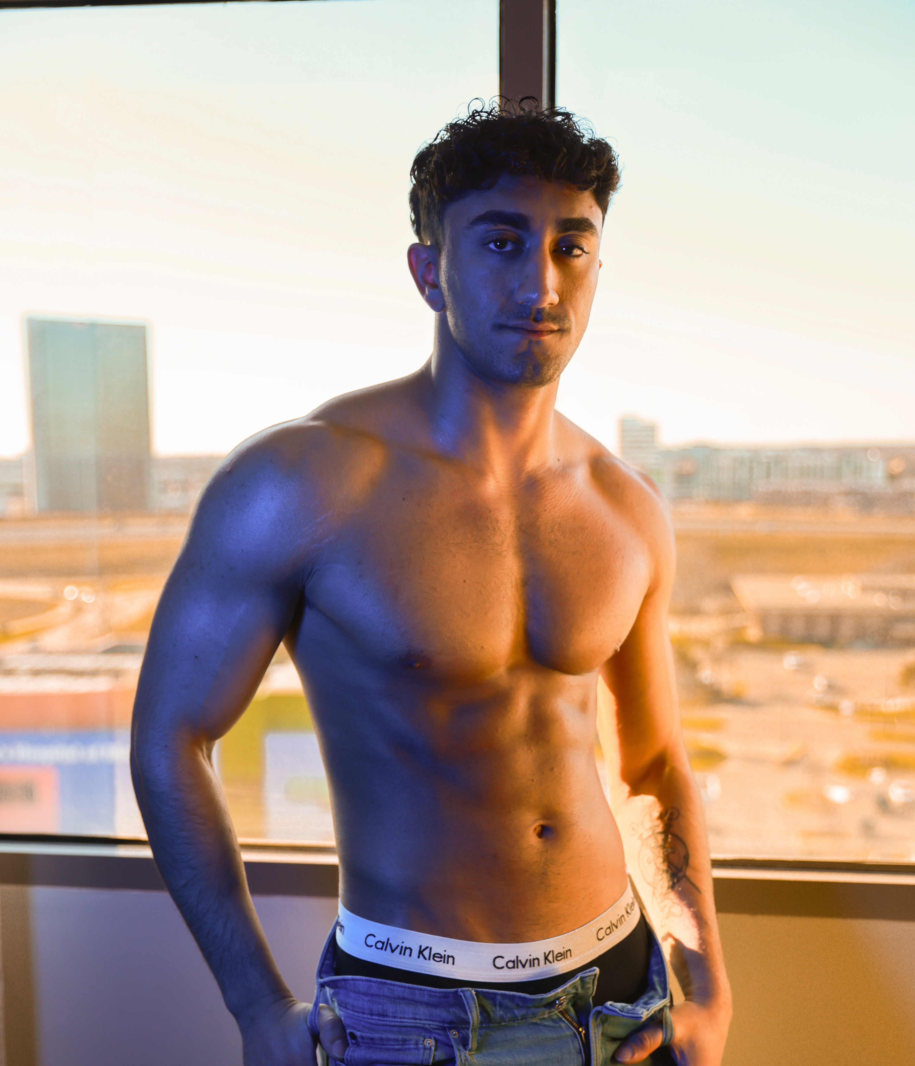 thearabnextdoor profile