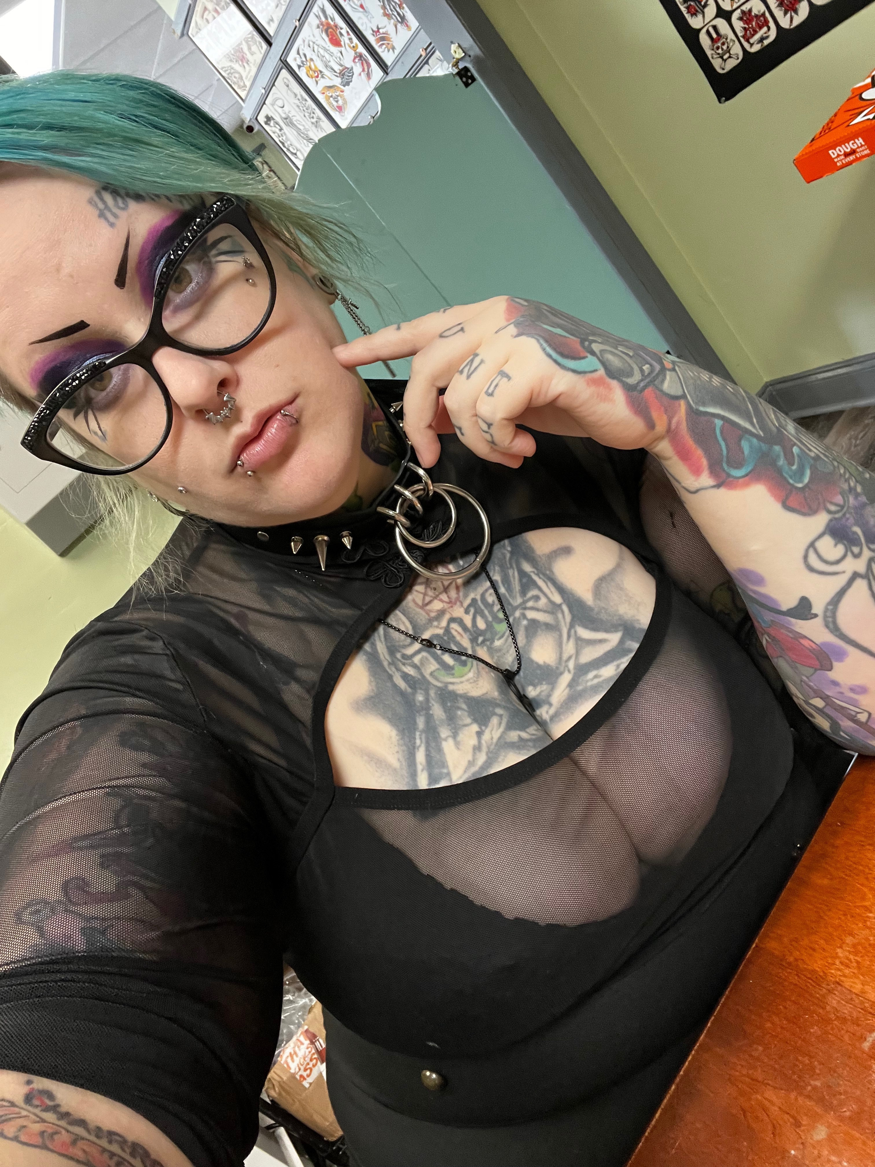 shegothicc666 profile