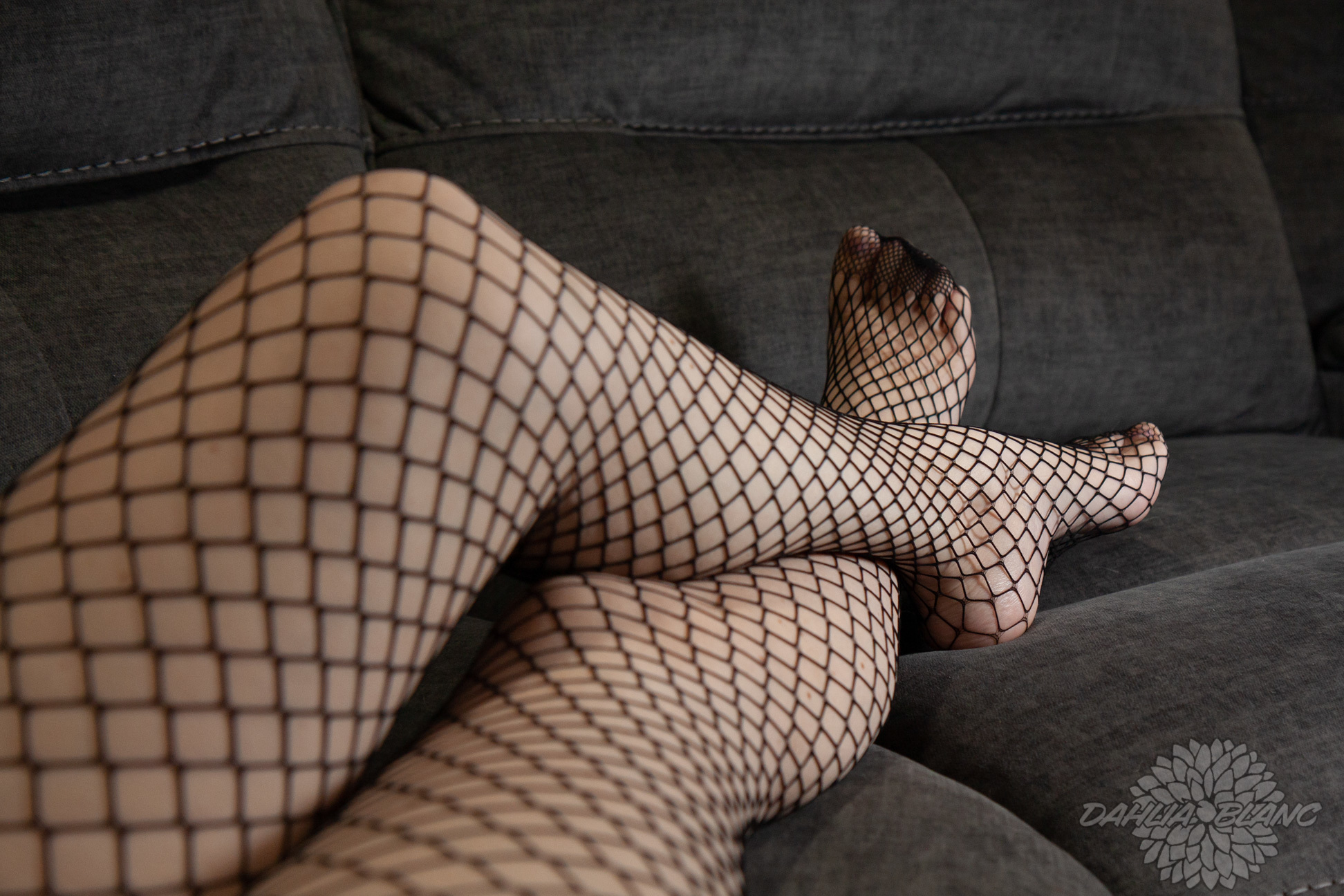 Dahlia Blanc | Foot Fetish Model thumbnail