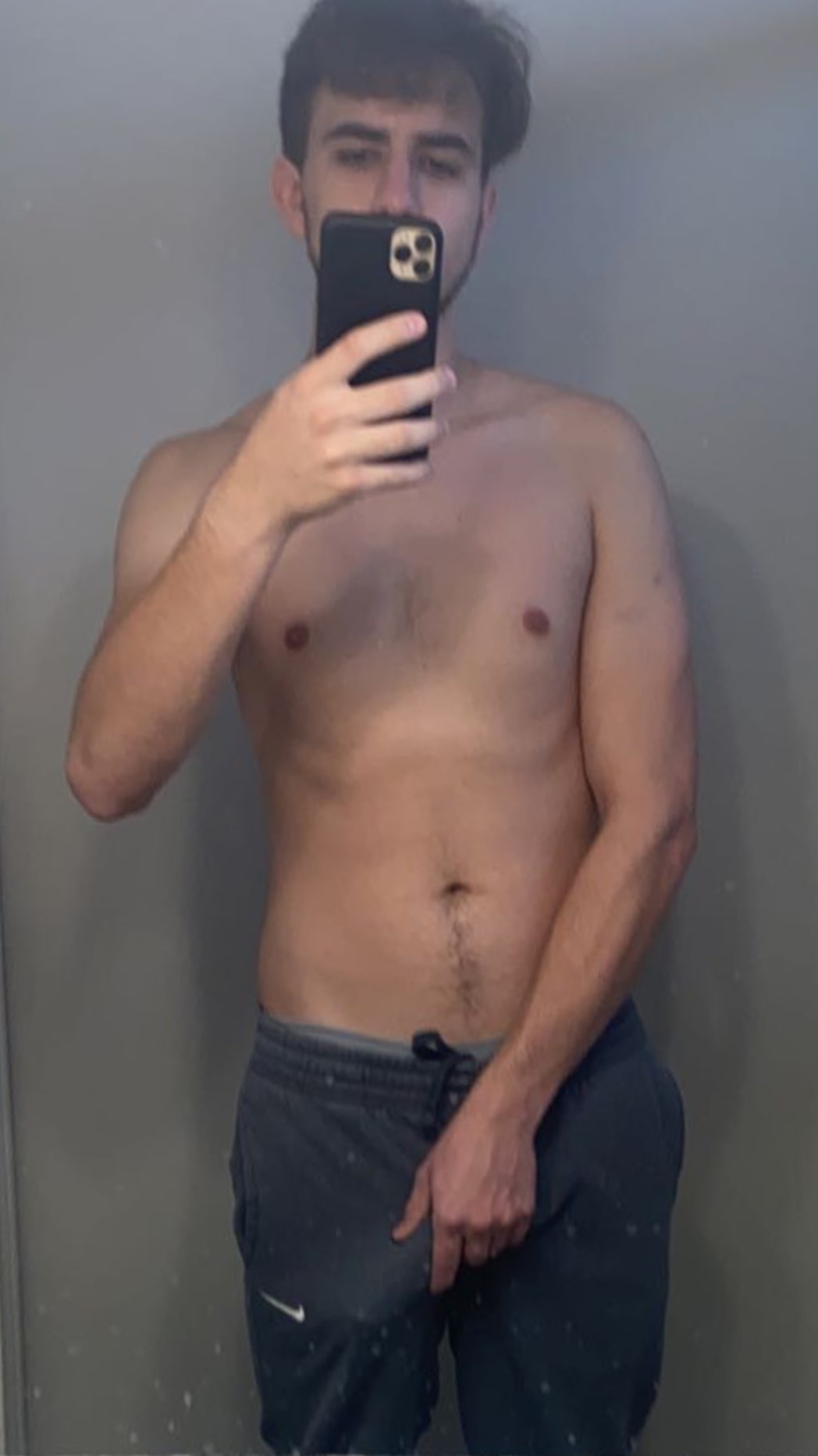 20CMpecker profile