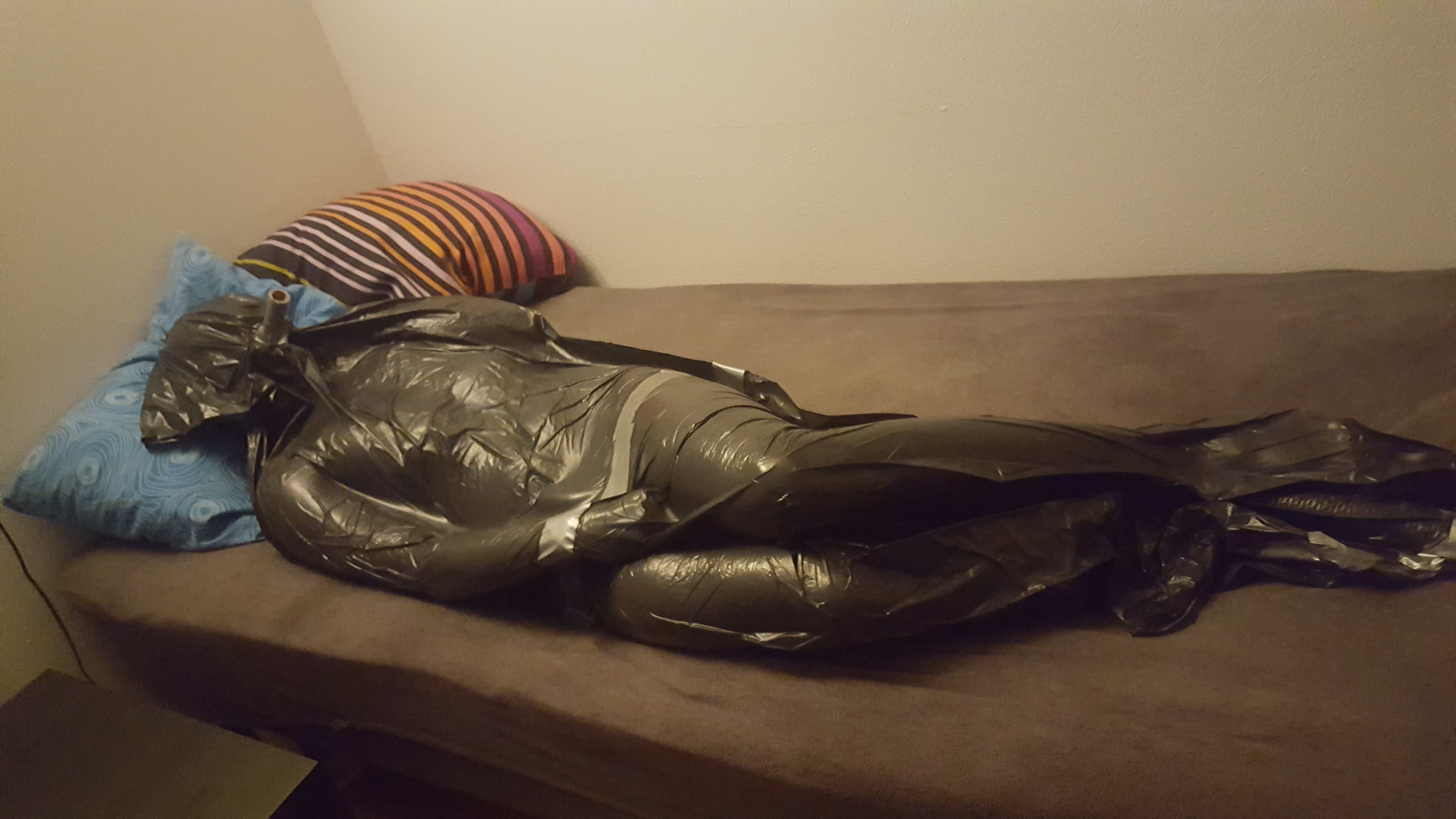 bdsm-mummification thumbnail