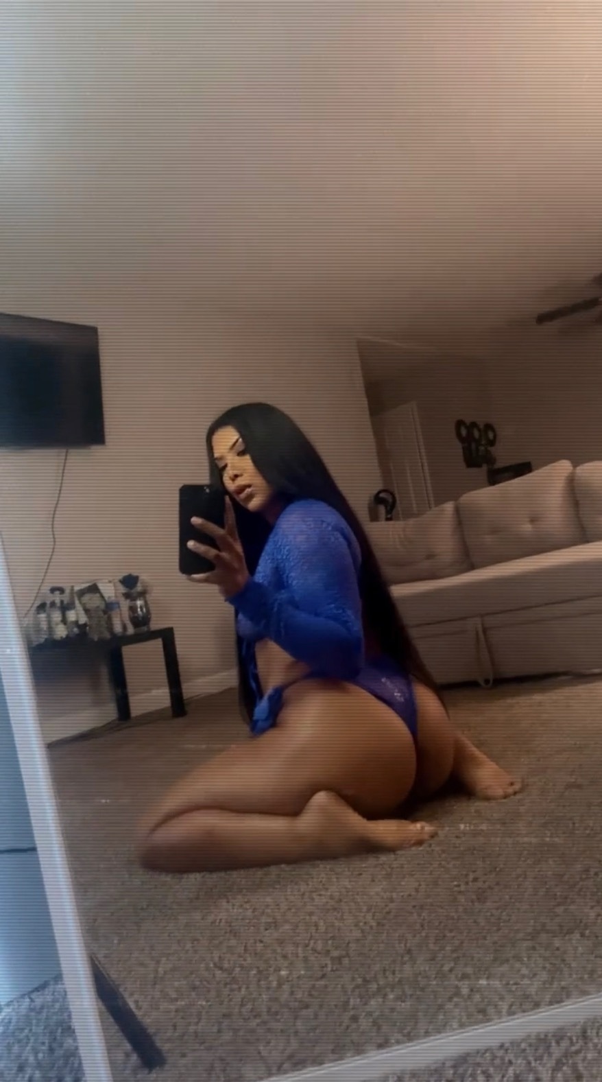 sexxyselenas22 profile