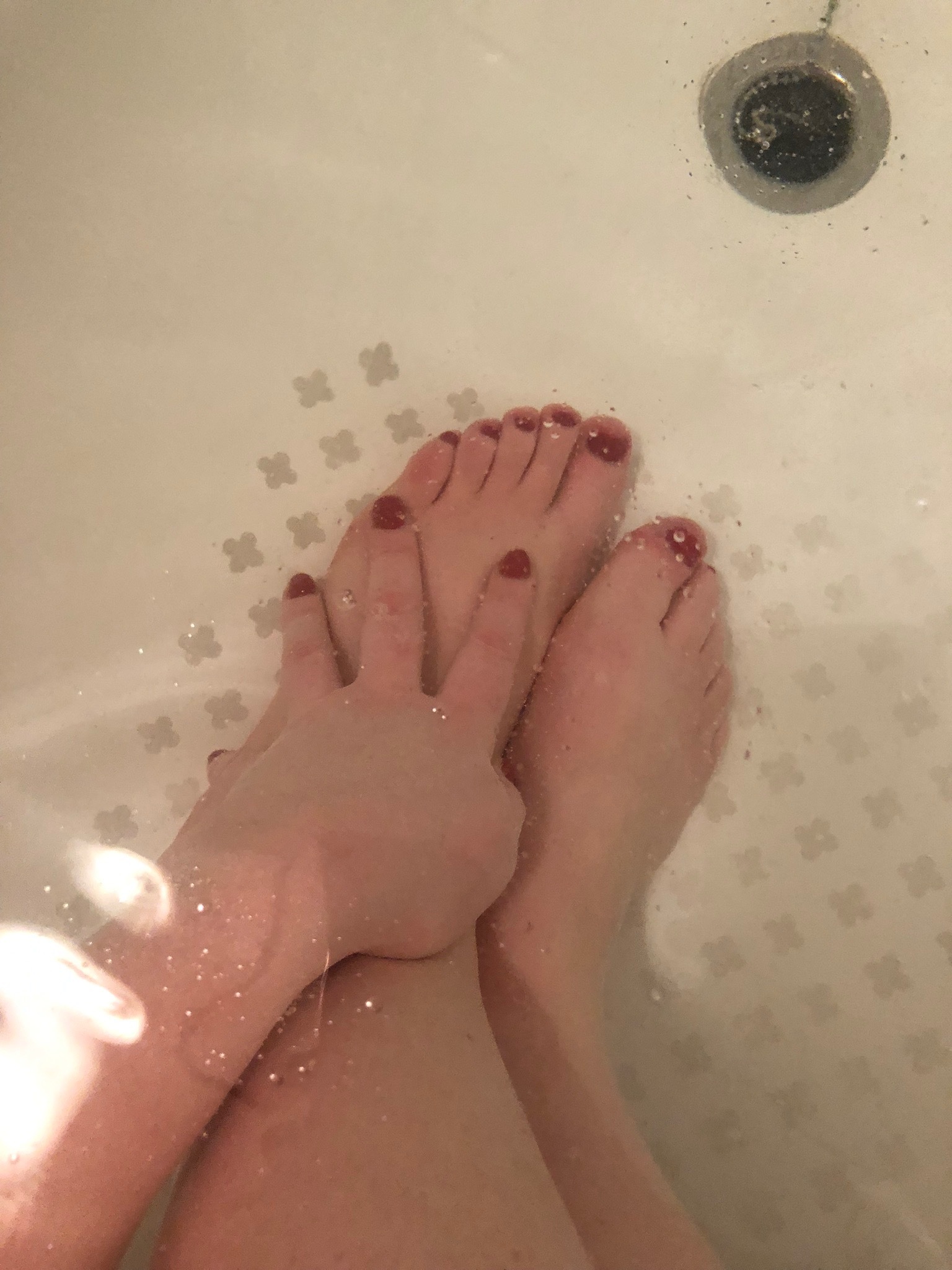 rosieredtoes thumbnail