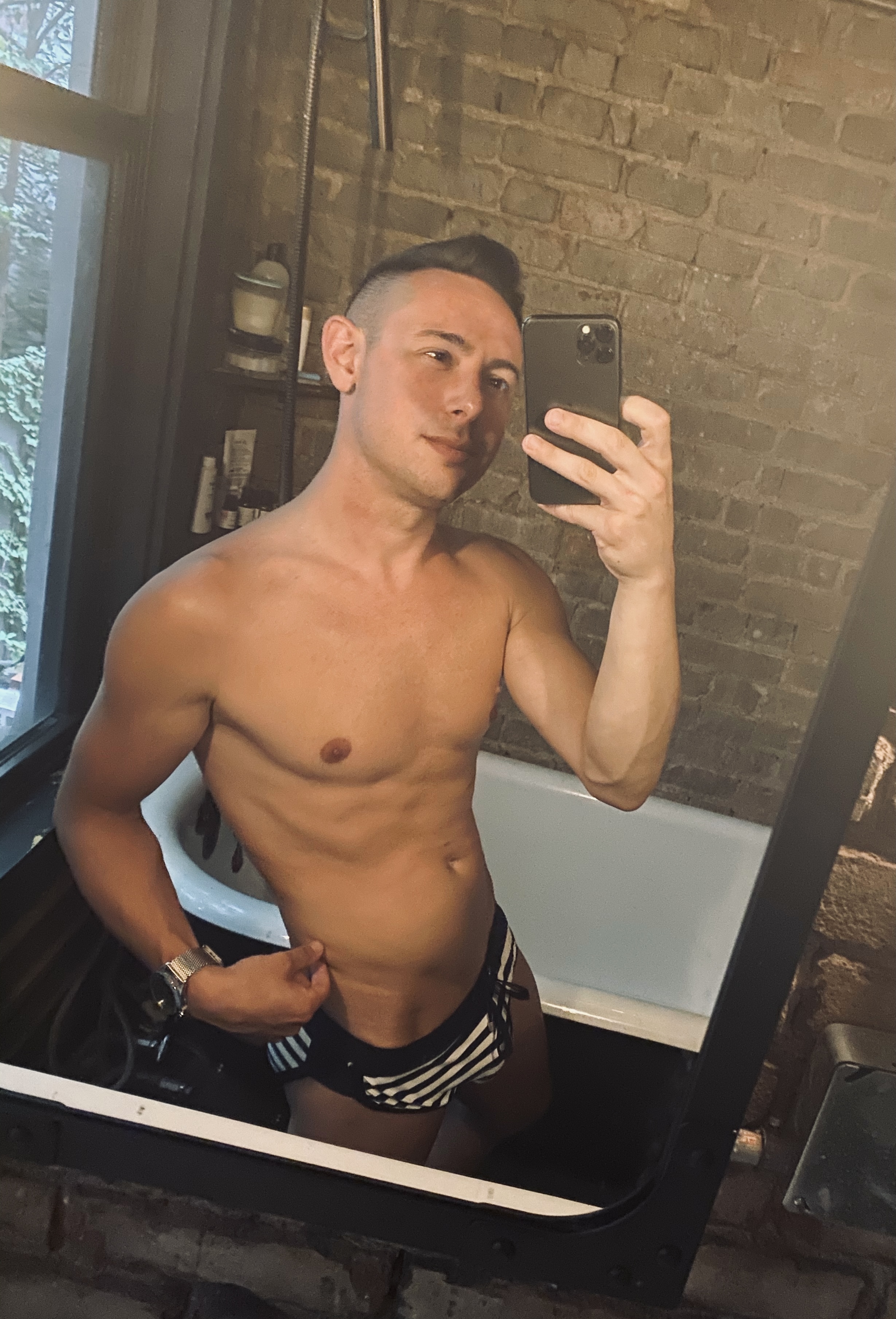 adamtaylorxxx profile