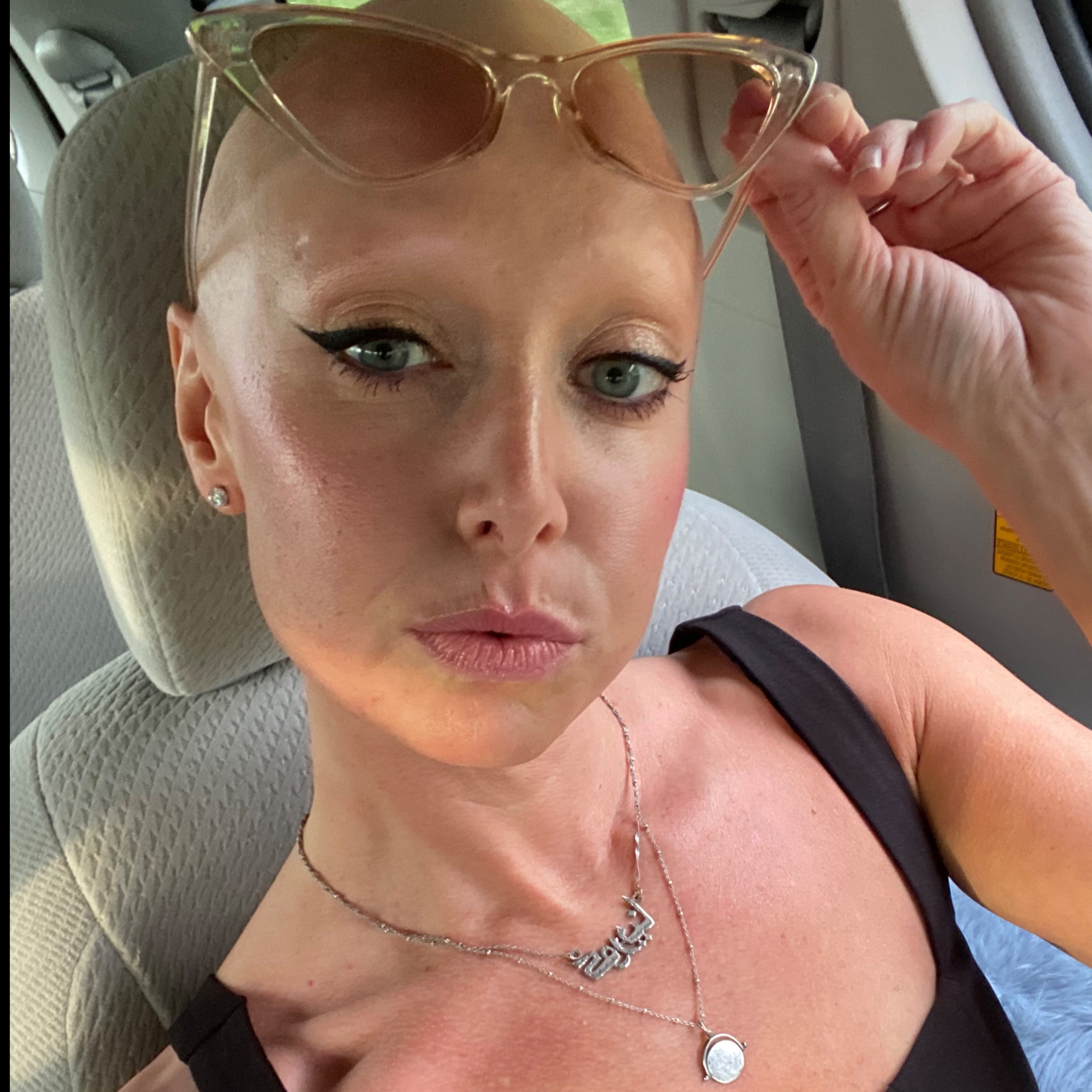 baldbikinibabe profile