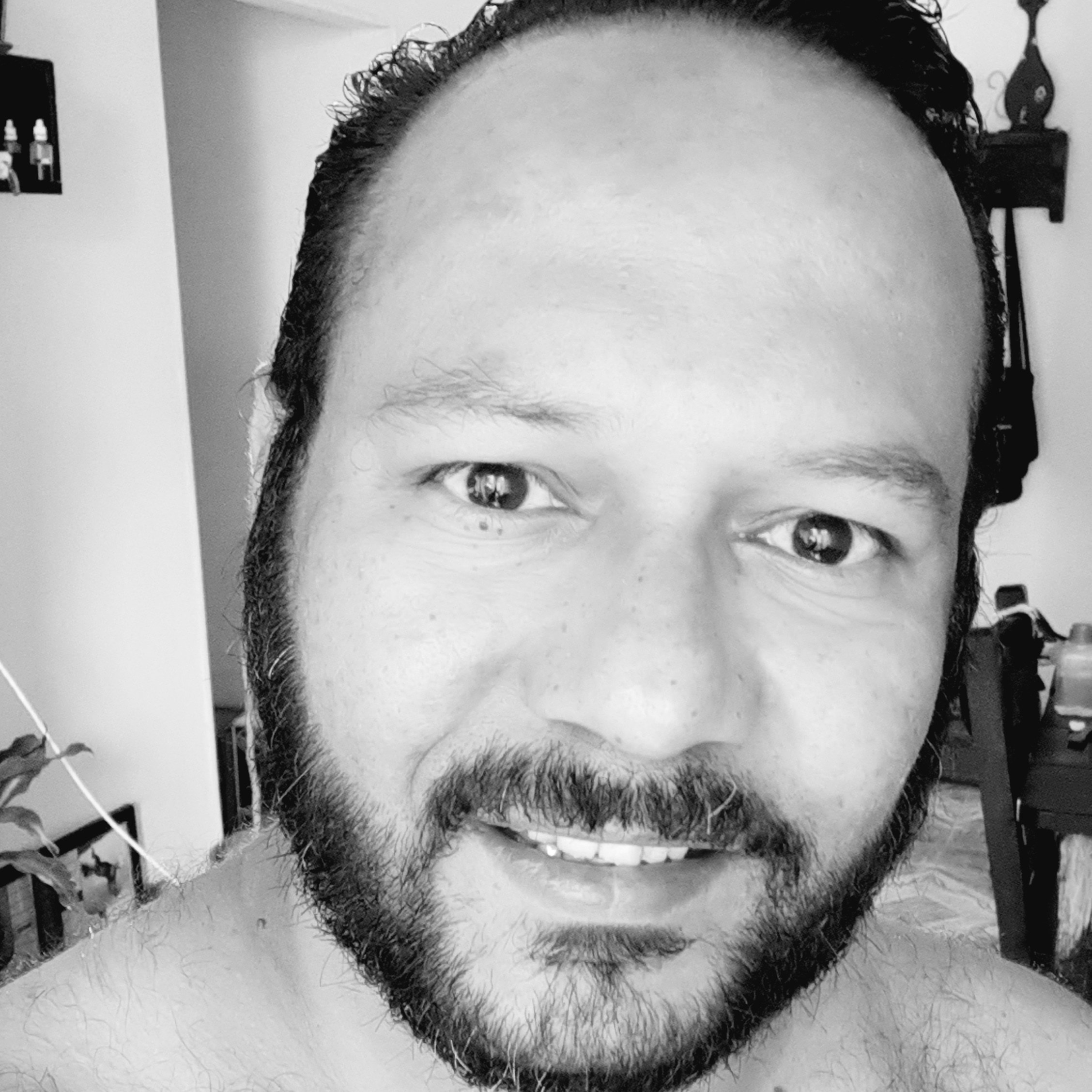 latinhairyguy profile