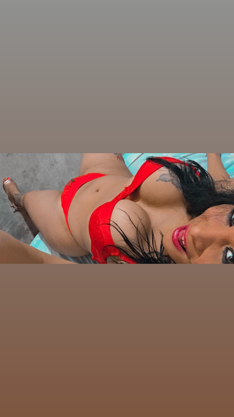 Elizabeth Flores thumbnail