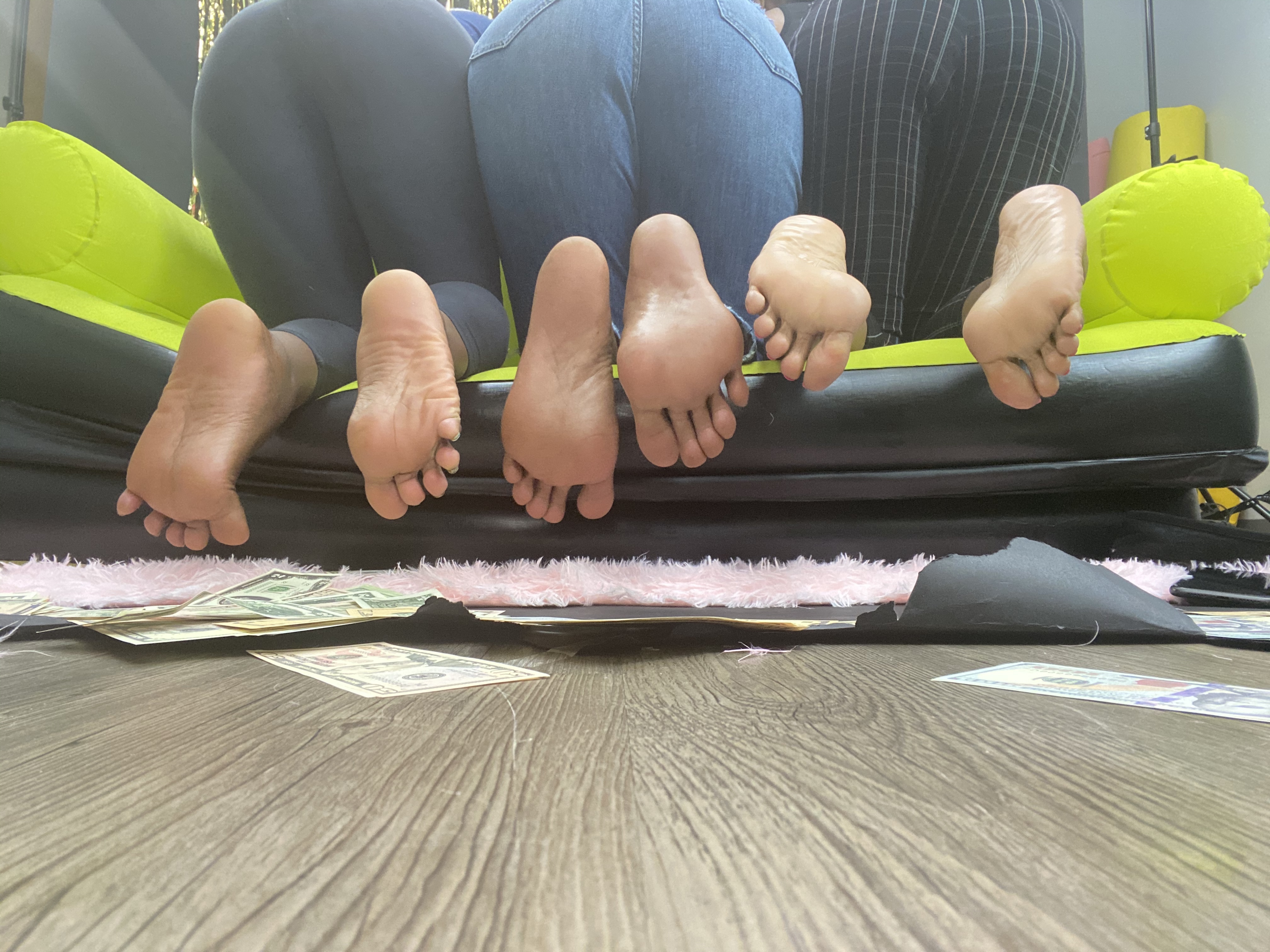 sexysoles44 thumbnail