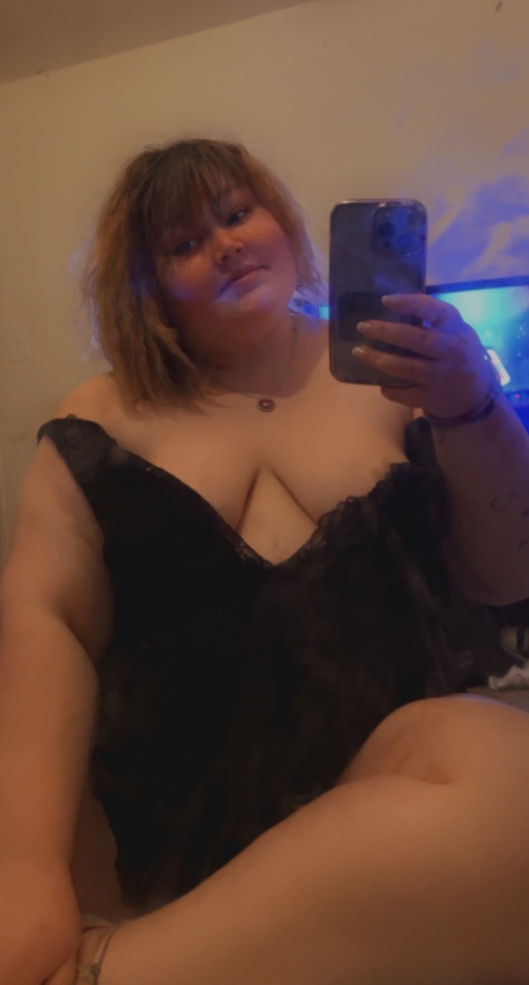 queenbrit93 profile