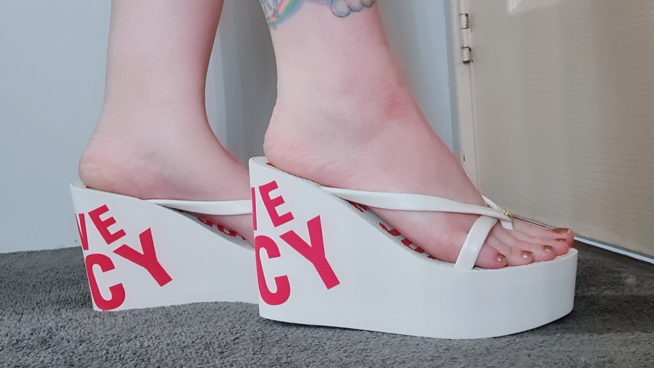 HoneySweetFeet thumbnail