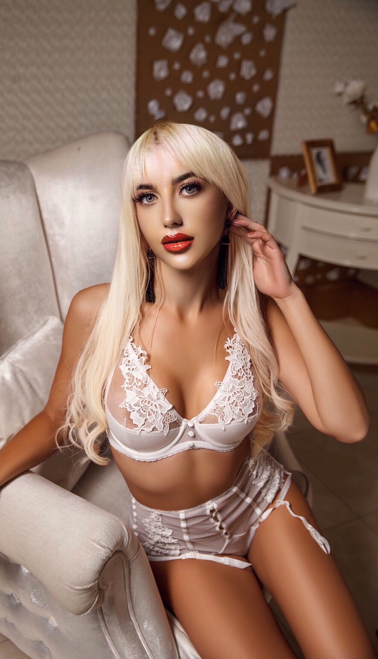 liza Blondy 🎀 profile