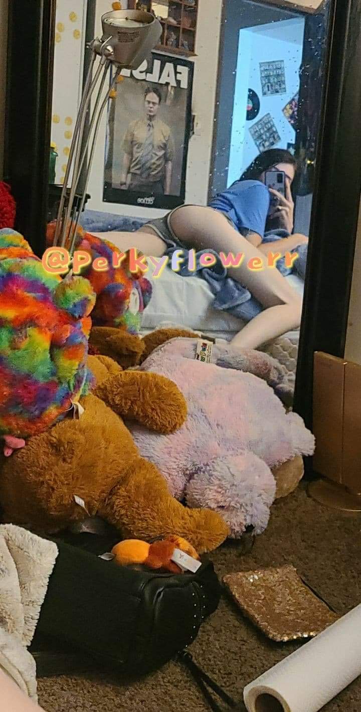 perkyflowerr thumbnail