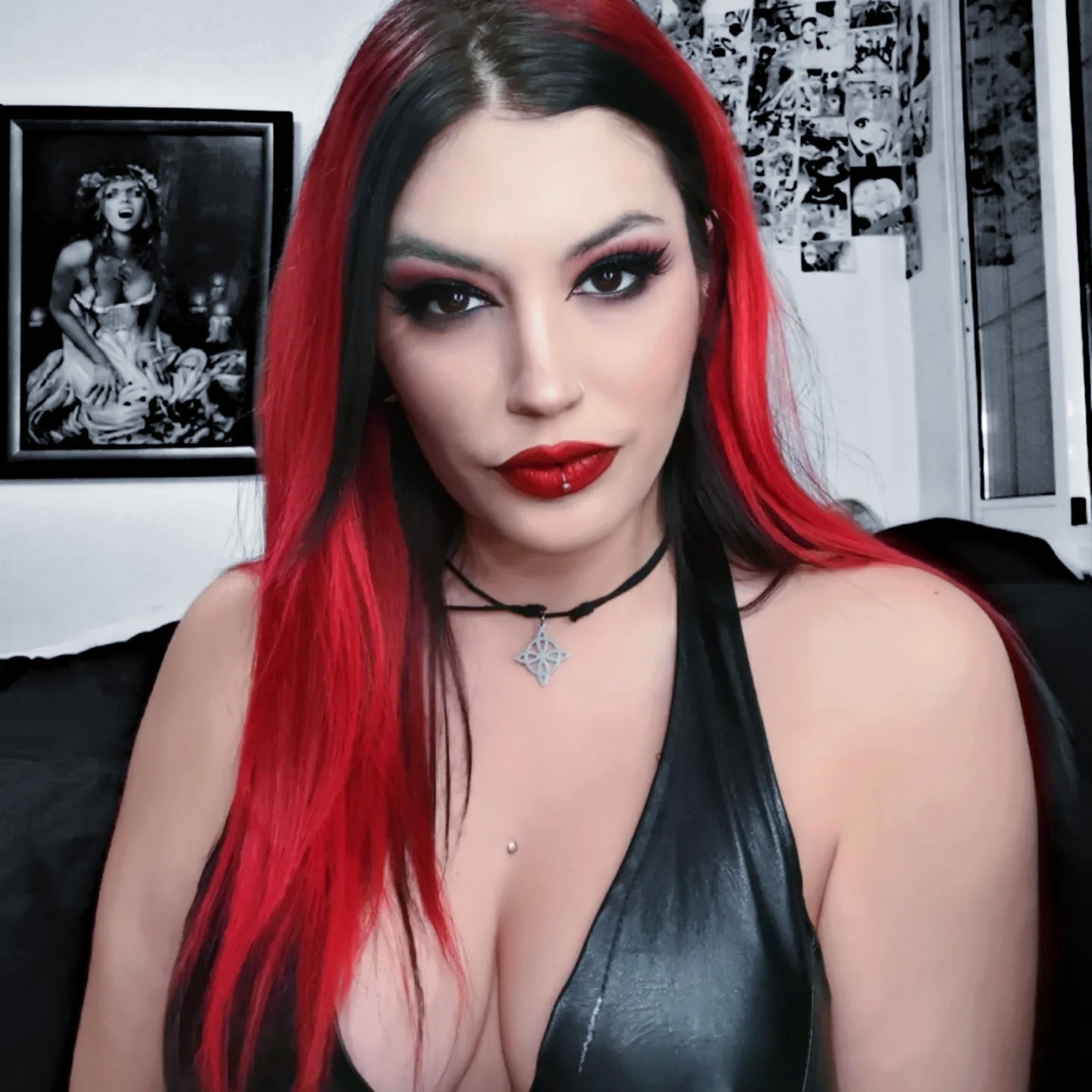 nikkihorror profile