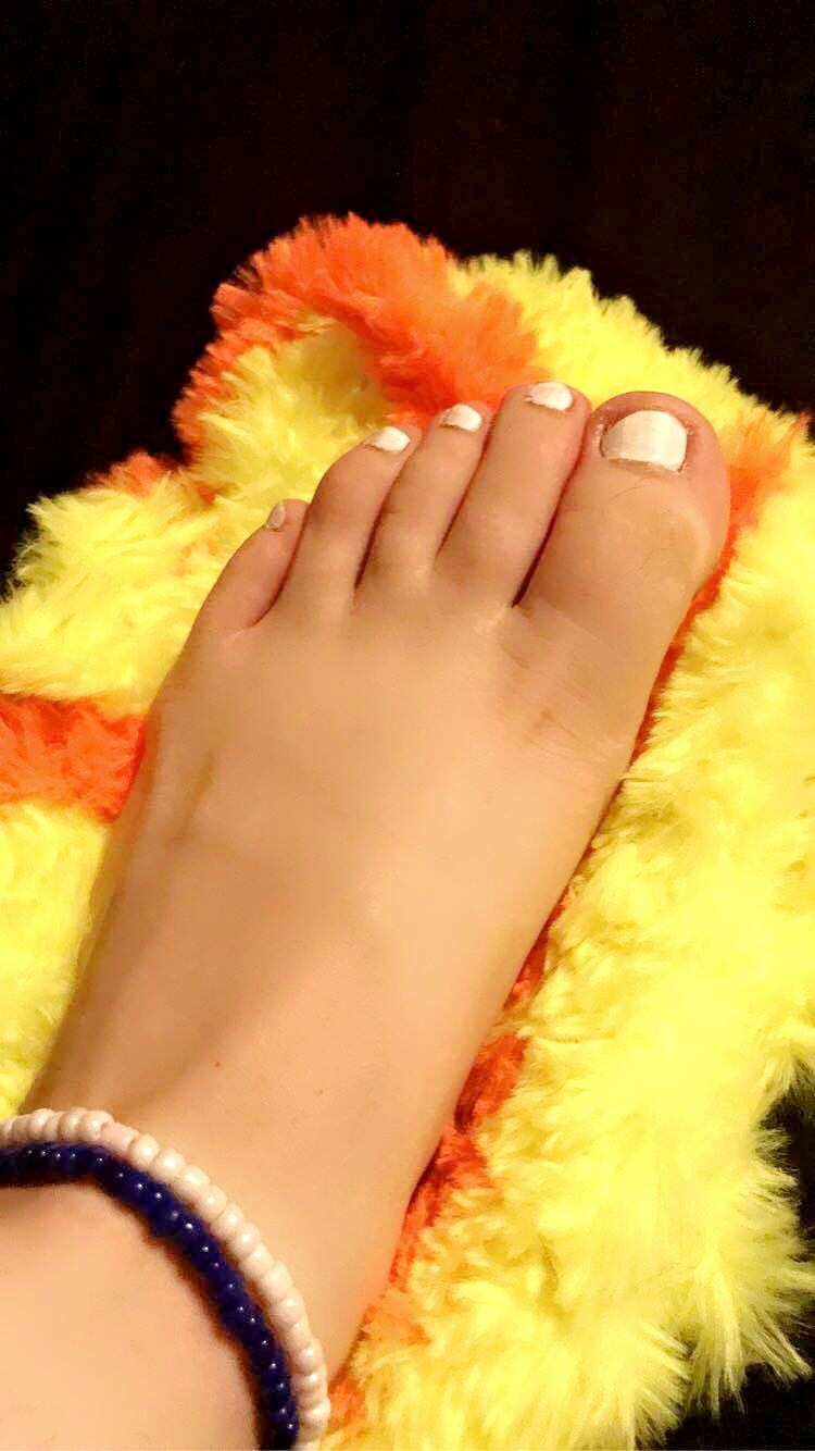 feetbaddie223 profile