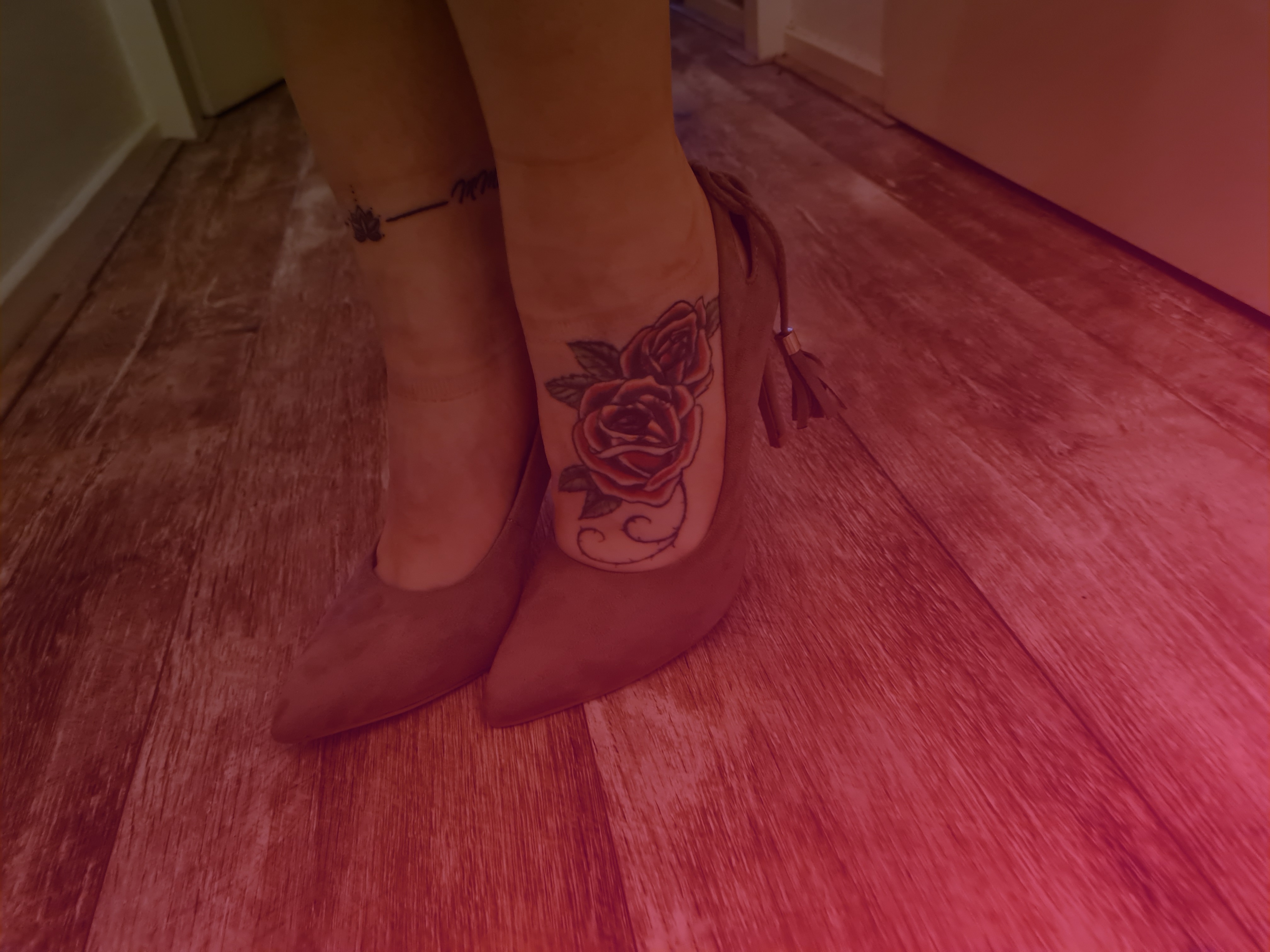 lovetattoodfeet thumbnail