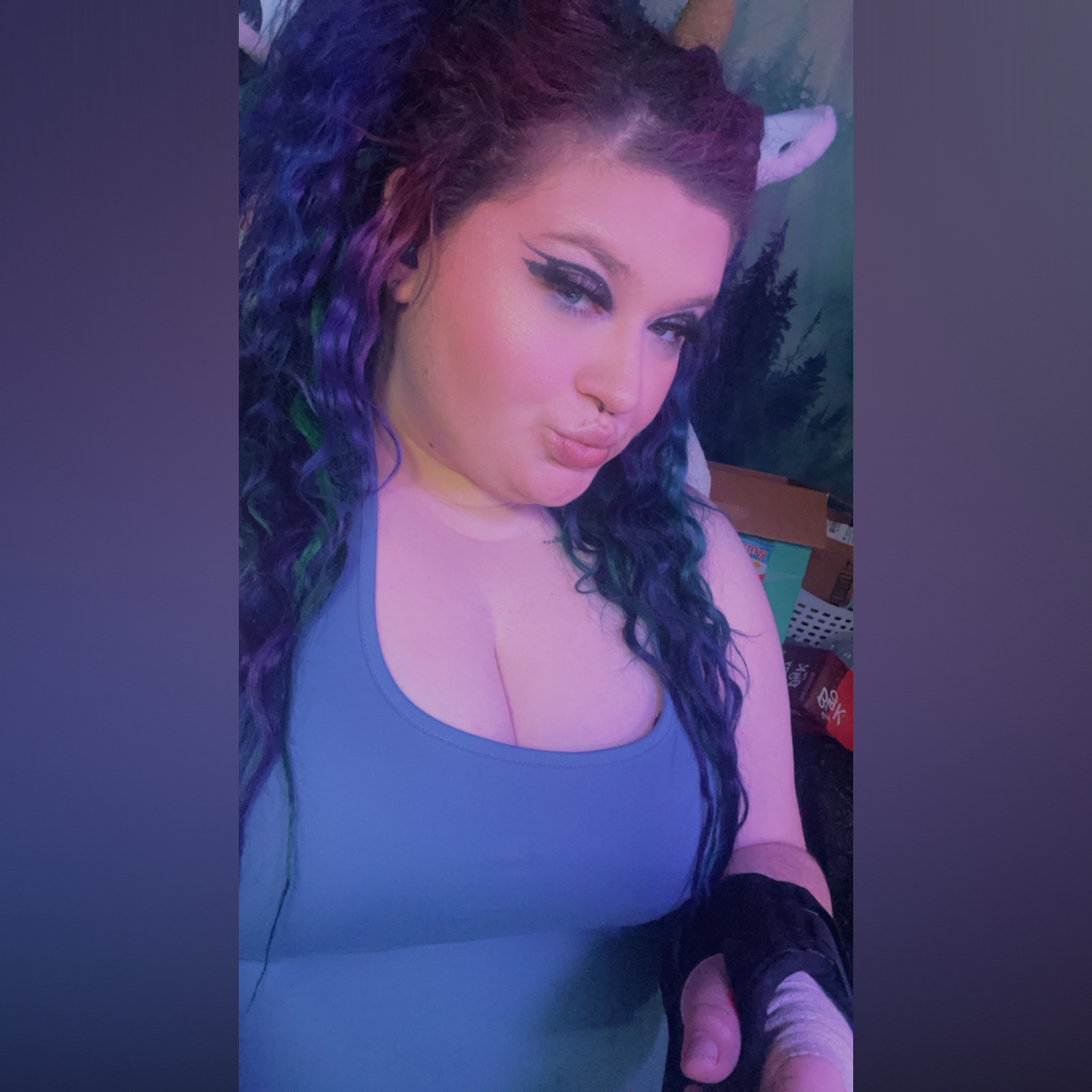 hollypiperr_free profile