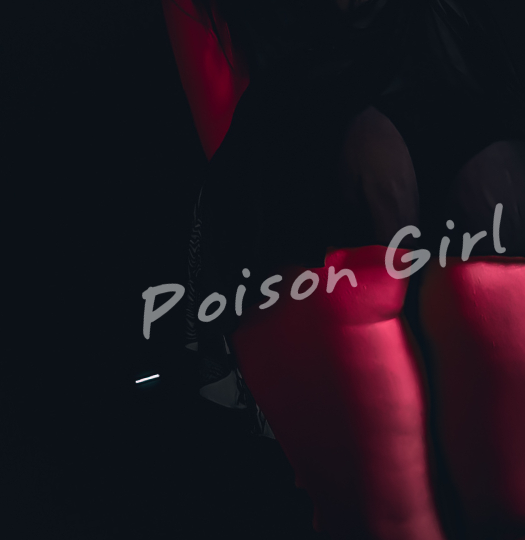 Poison Girl🐍 ( @poisongil ) thumbnail