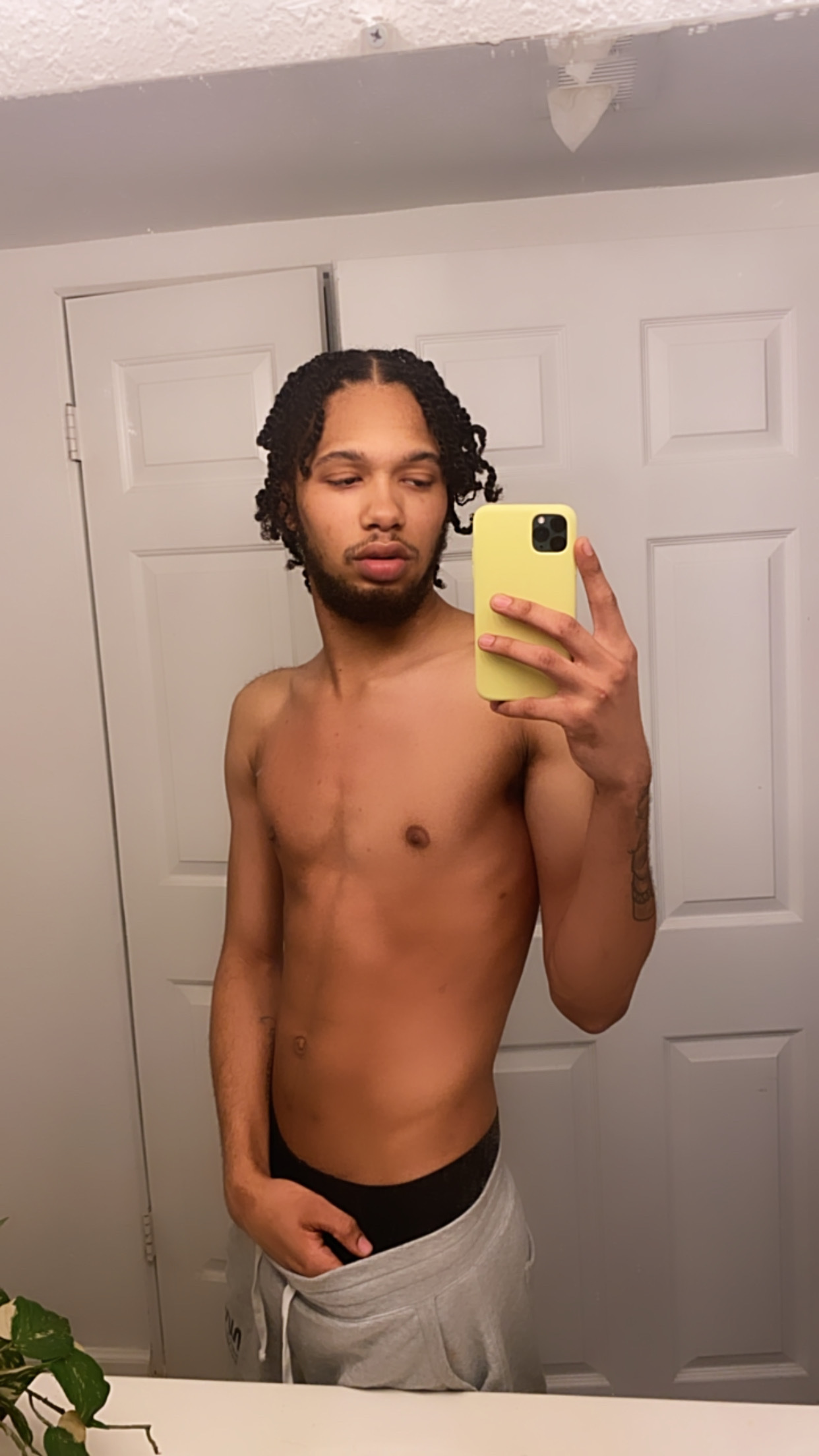 blindfrenchiee21 profile