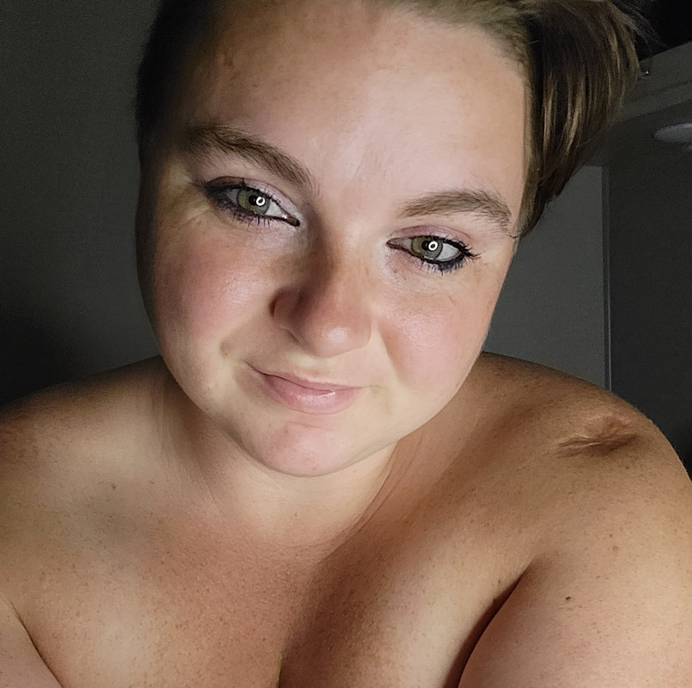 thequeenbee69 profile