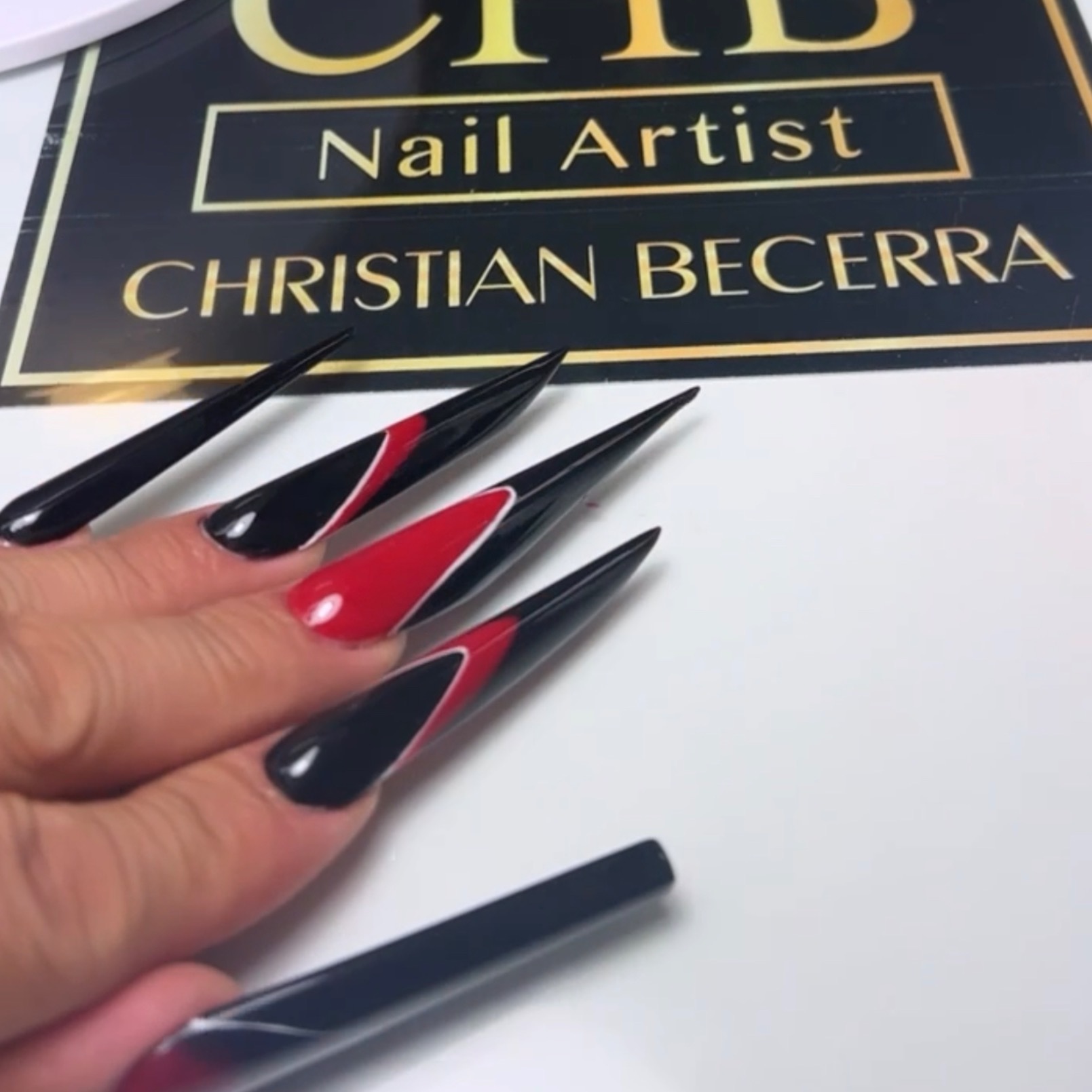 becerranails thumbnail